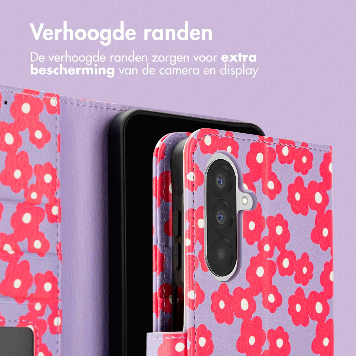 Close-up van telefoonhoes met bloemenpatroon, beschermt camera en display.