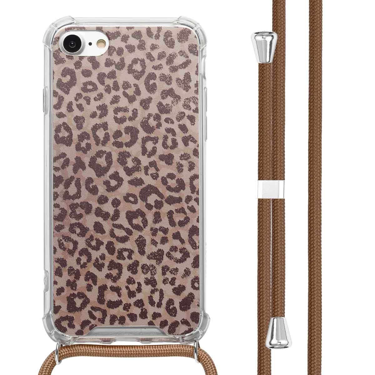 Transparante telefoonhoes met een bruine luipaardprint. Inclusief een bruin nekkoord.
