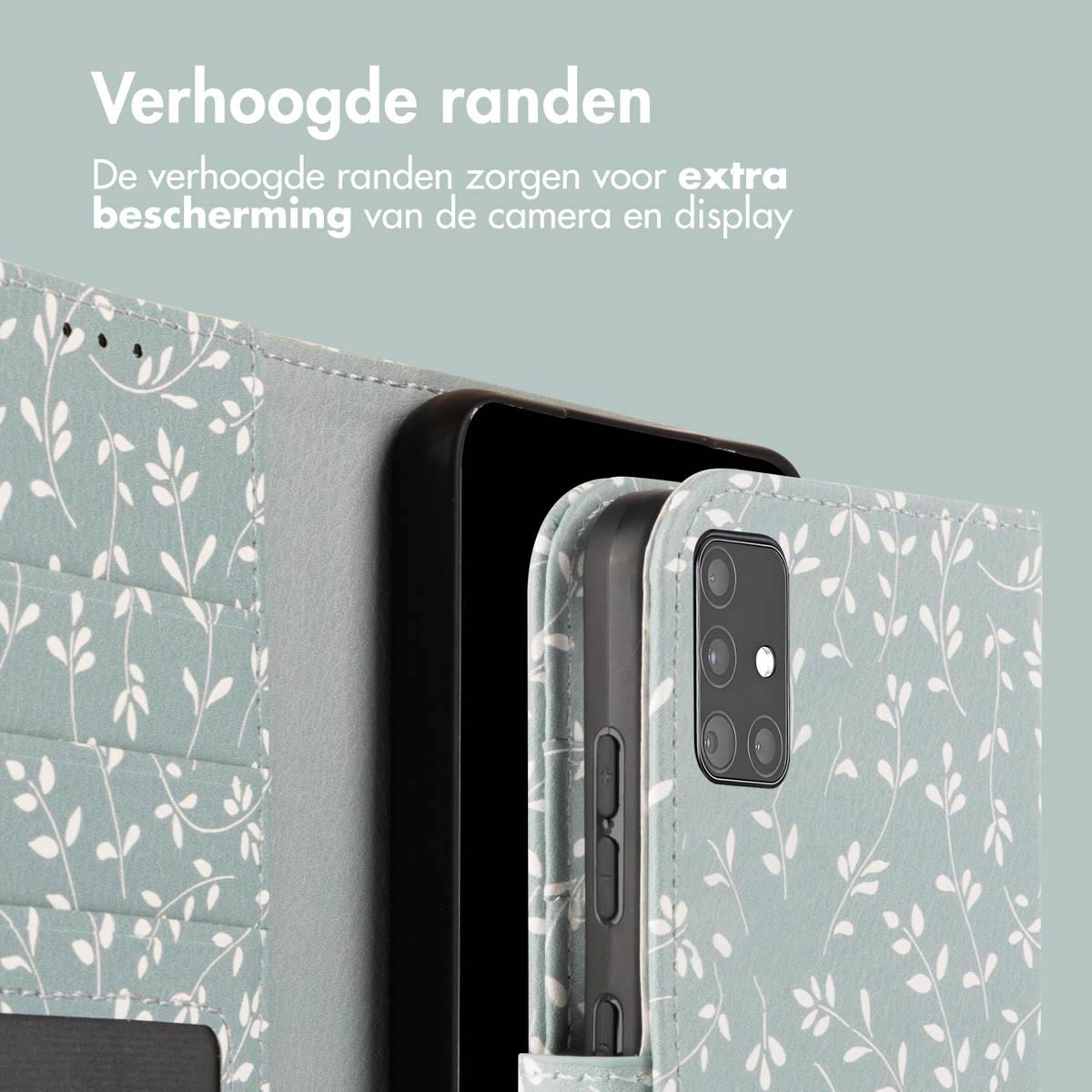 Groen-wit bladerpatroon telefoonhoesje, open. Telefoon is gedeeltelijk zichtbaar.