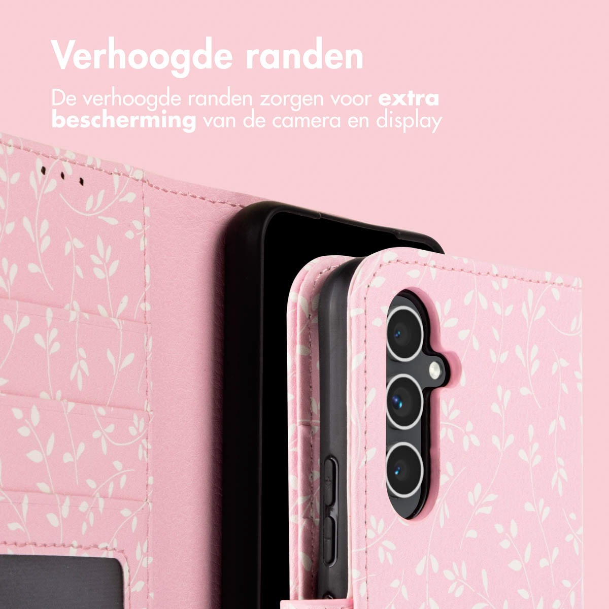 Roze telefoonhoes met wit bladerpatroon, open om de telefoon te laten zien.