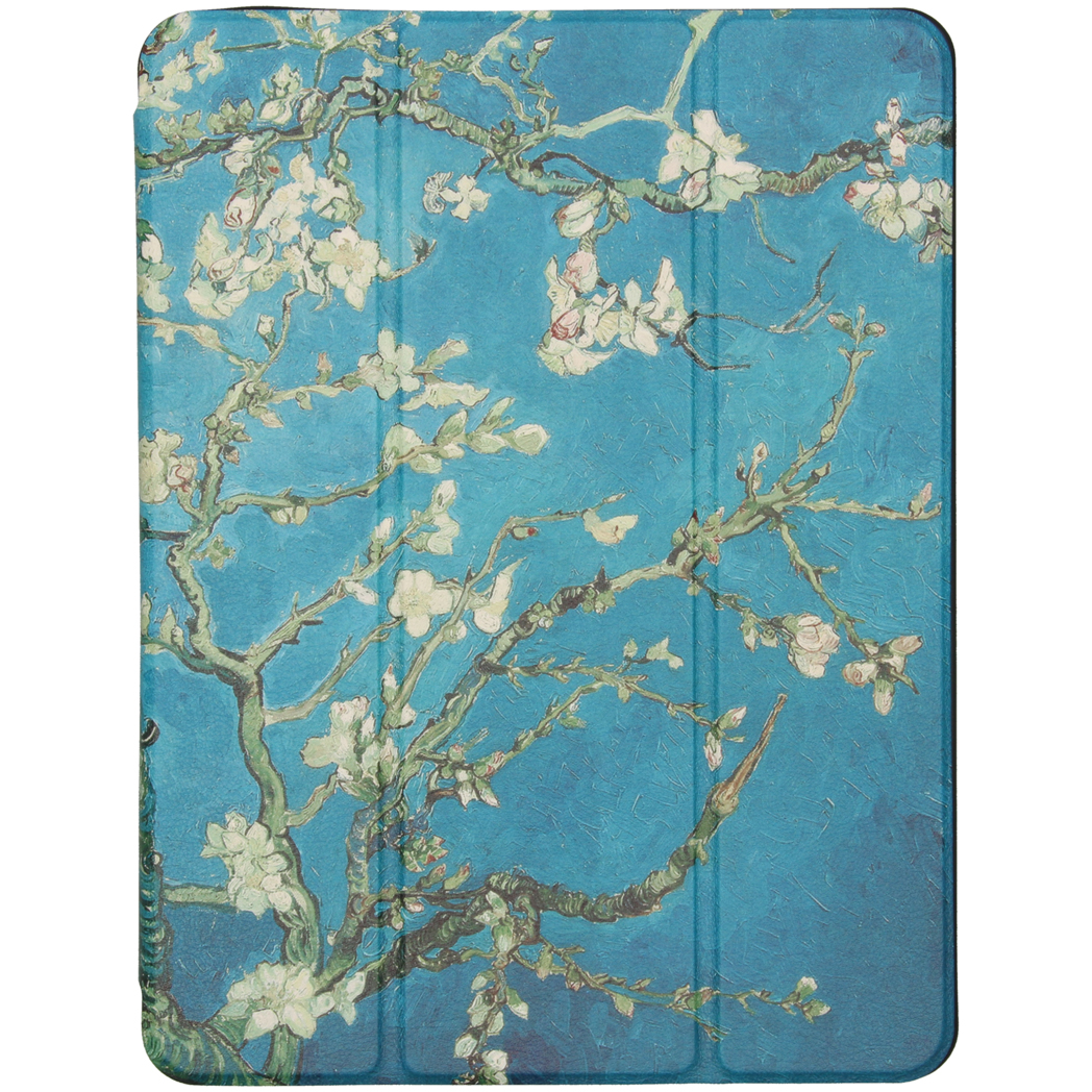 Een blauwe iPad-hoes met een schilderij van witte bloemtakken op een blauwe achtergrond.