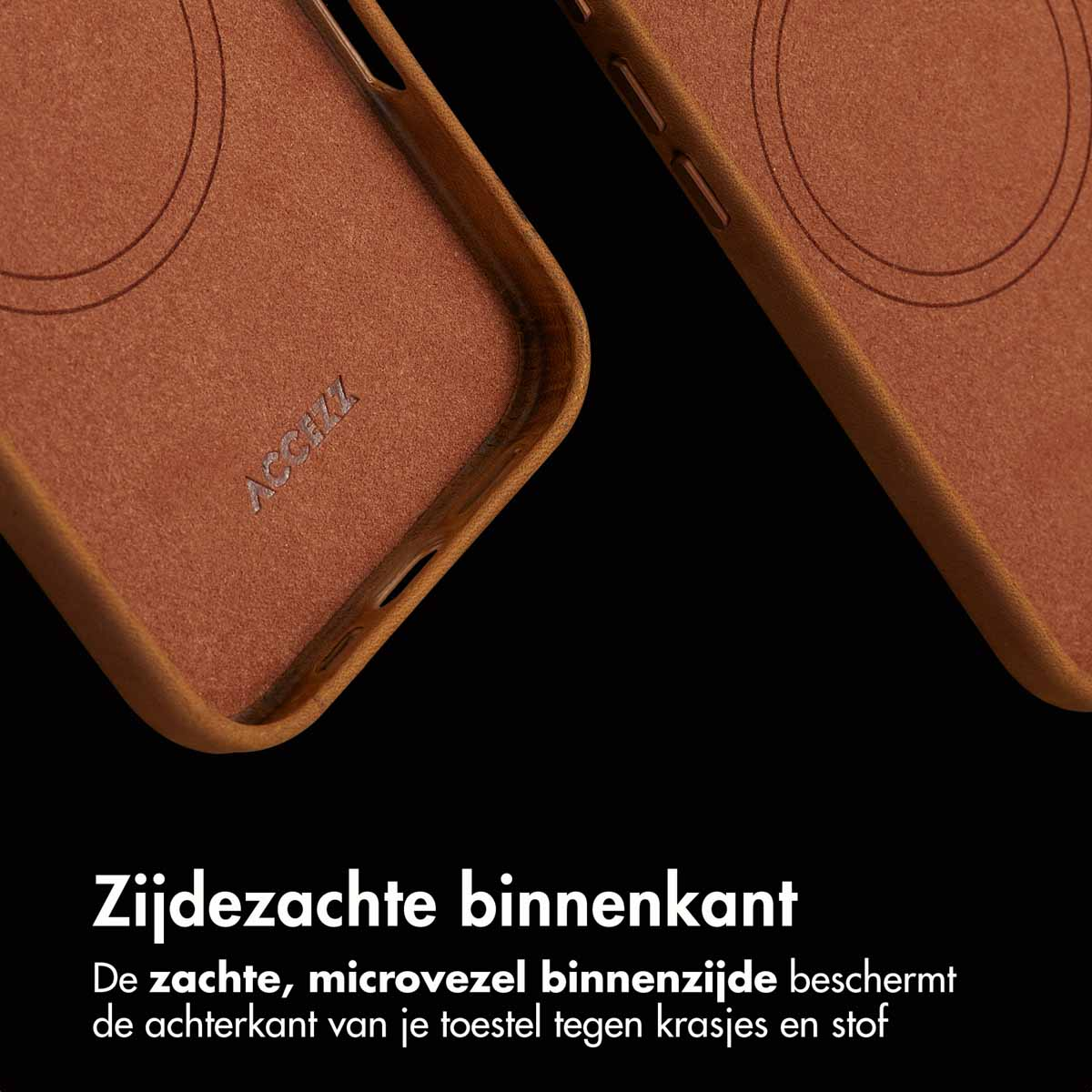 Gros plan de l'intérieur d'une coque marron. Intérieur en microfibre douce pour protéger.