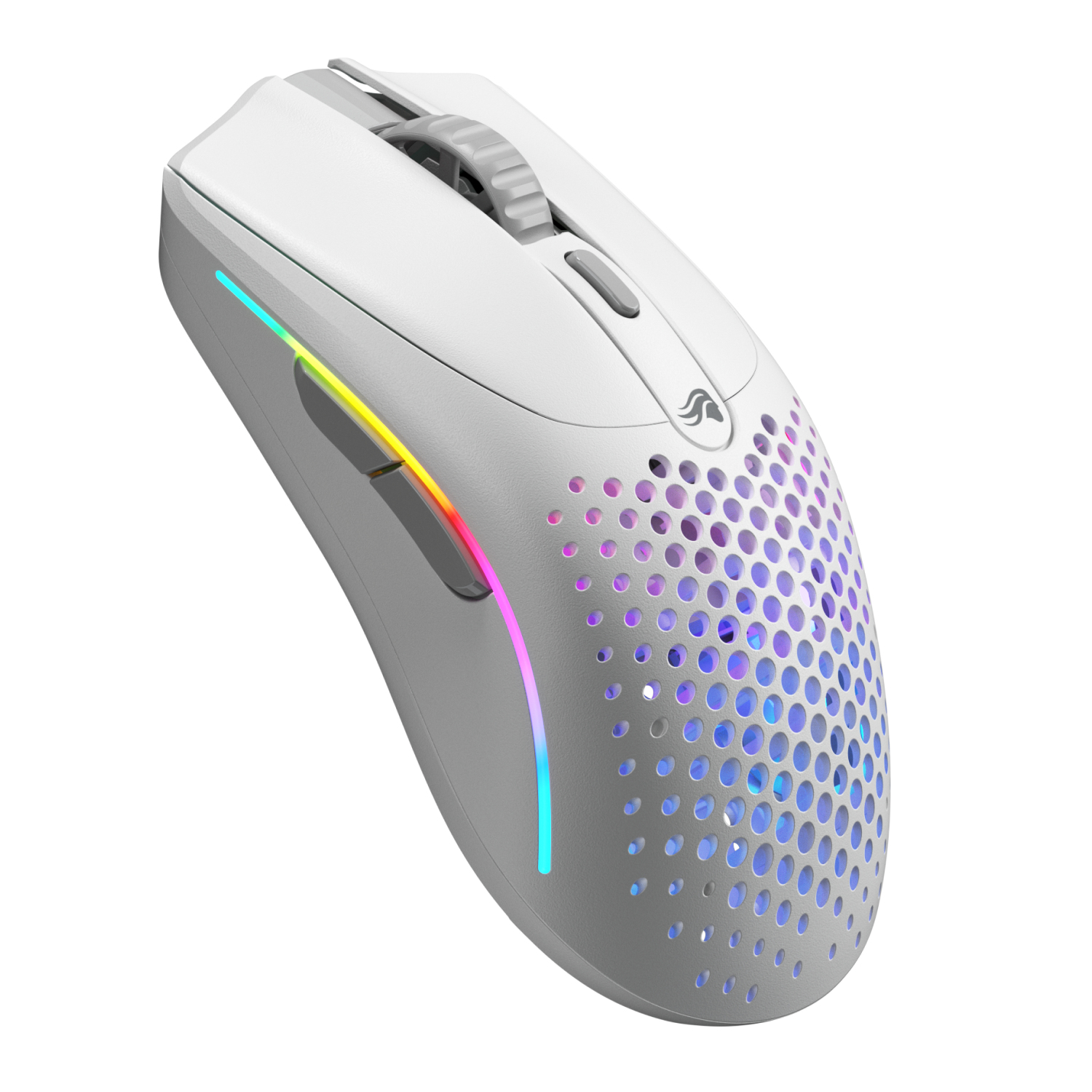 Mouse da gioco bianco con illuminazione RGB, design a nido d'ape e rotella. Vista angolata.