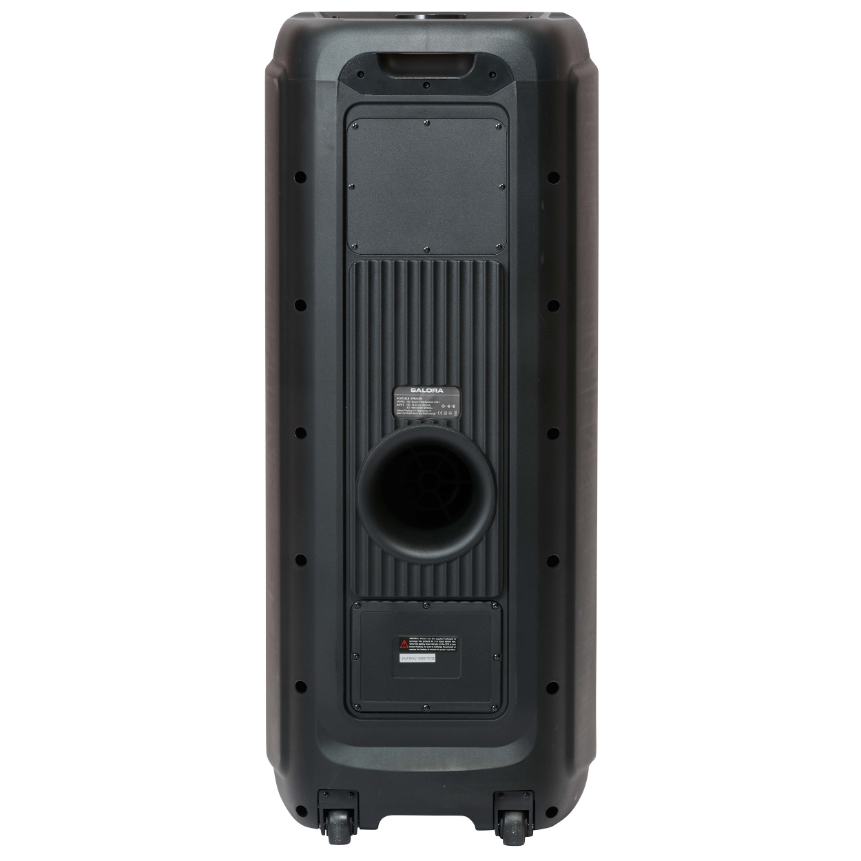 Achterkant van een grote zwarte luidspreker met wielen. Een subwoofer is zichtbaar.
