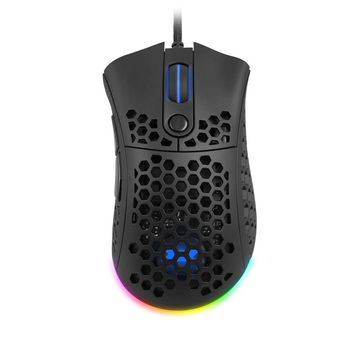 Ratón gaming negro con diseño de panal, luces azules y arcoíris, y cable conectado.