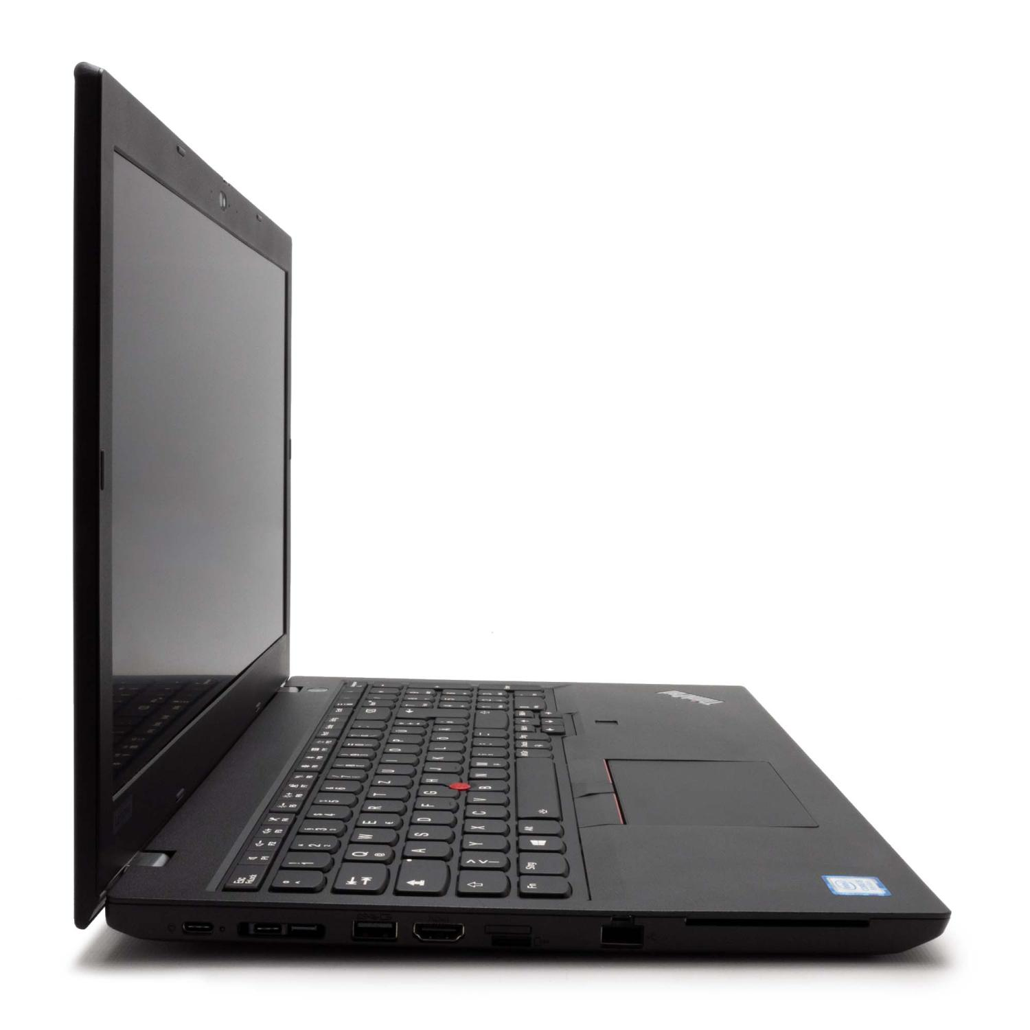 Seitenansicht eines Laptops mit schwarzem Gehäuse und weißem Hintergrund.