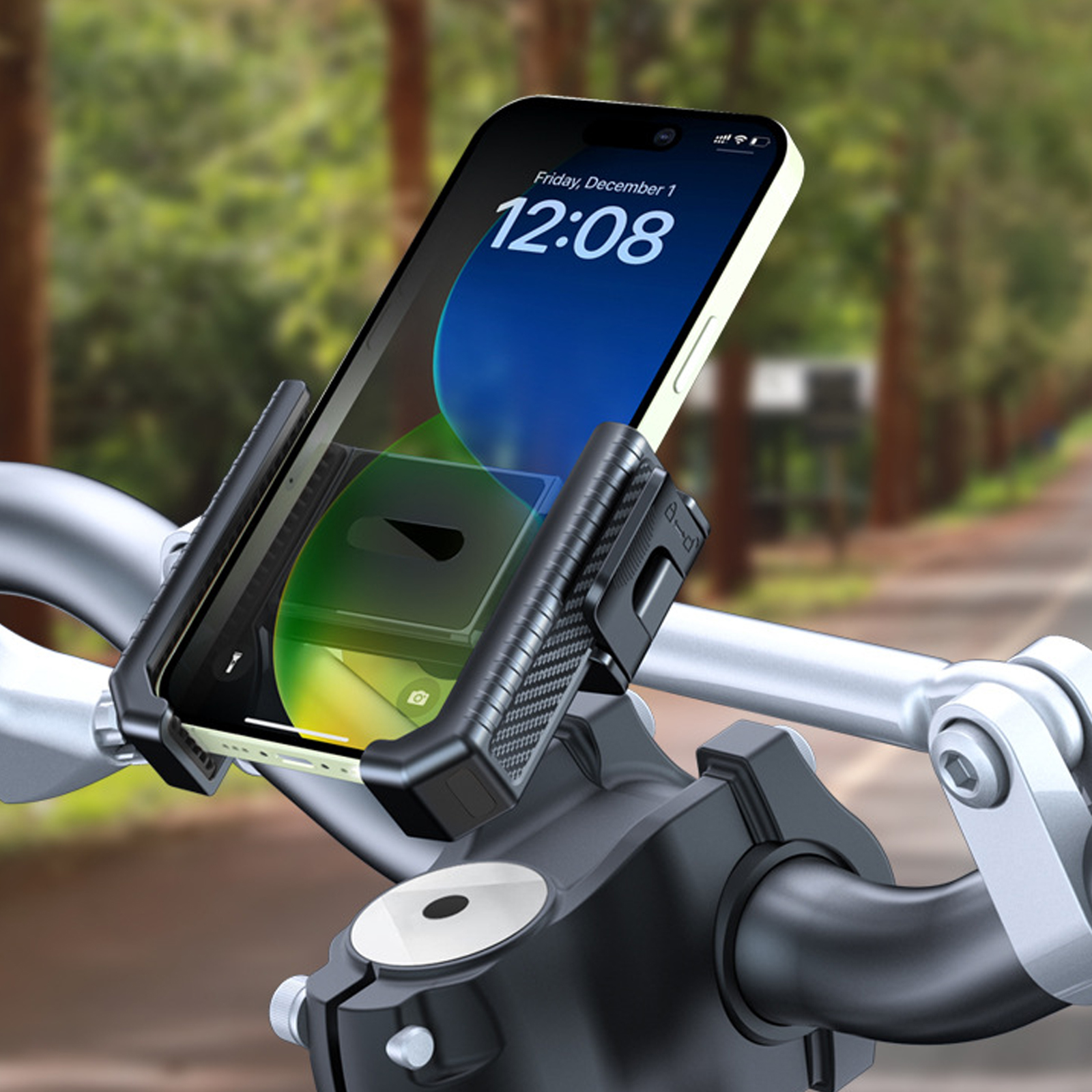 Ein Smartphone an einem Fahrradlenker, zeigt die Uhrzeit: 12:08.