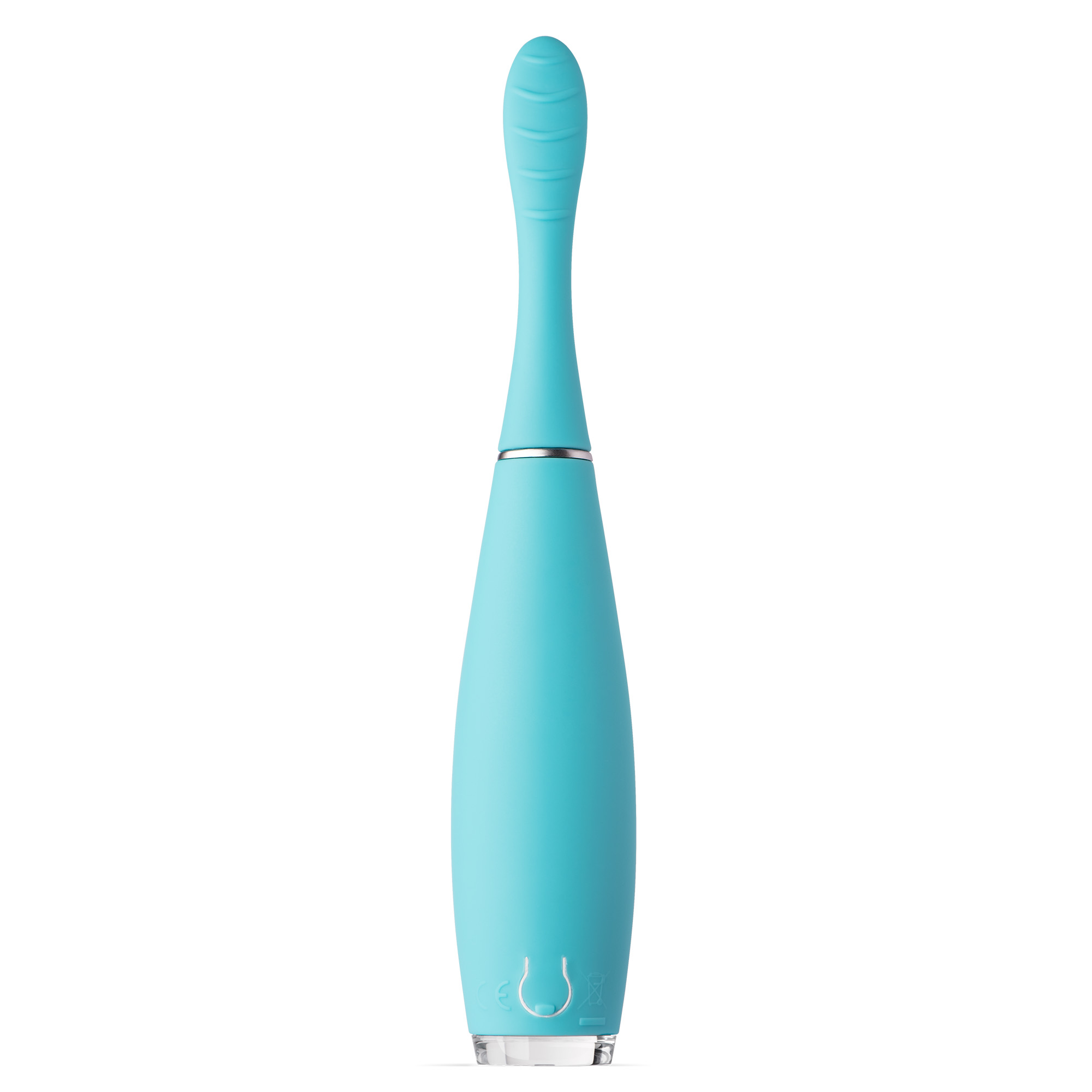 Un cepillo de dientes rosa intenso aislado sobre blanco. Tiene cabezal redondeado y mango largo con botones.