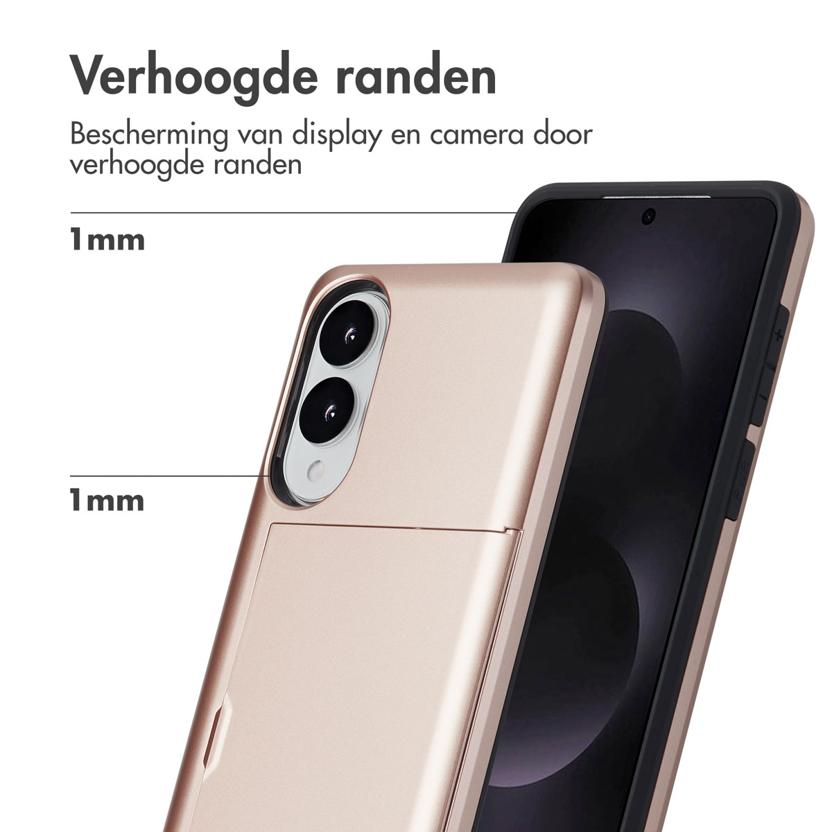 Telefoonhoes beschermt camera. Gouden hoes met zwarte telefoon.