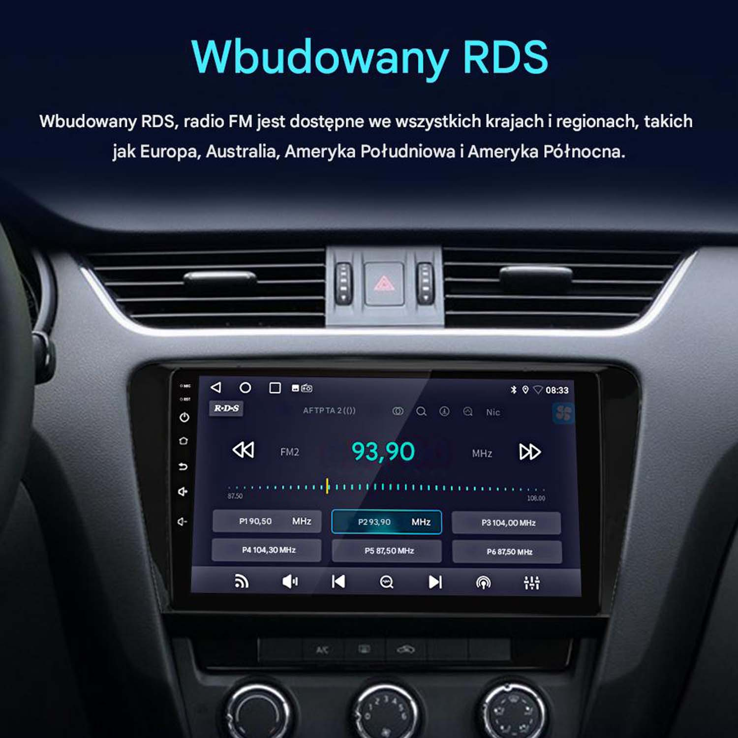 Ekran radia samochodowego wyświetlający informacje radiowe. Pokazuje stację radiową i przyciski. Widoczna deska rozdzielcza.