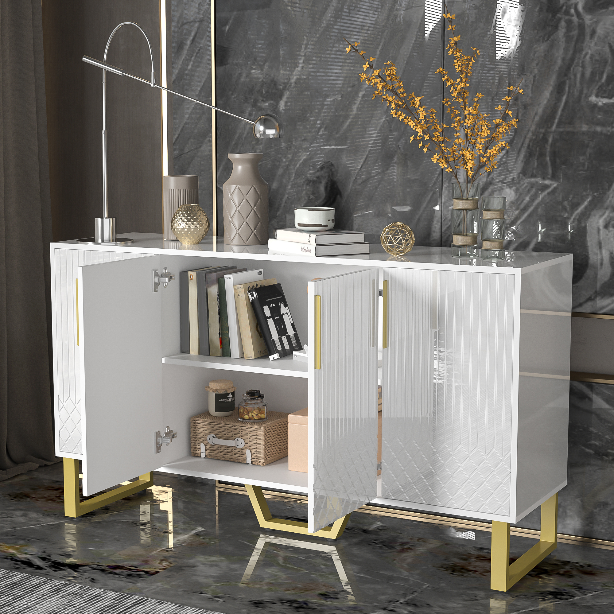 Weißer Schrank mit goldenen Beinen und offenen Türen, zeigt Regale mit Büchern und Deko.
