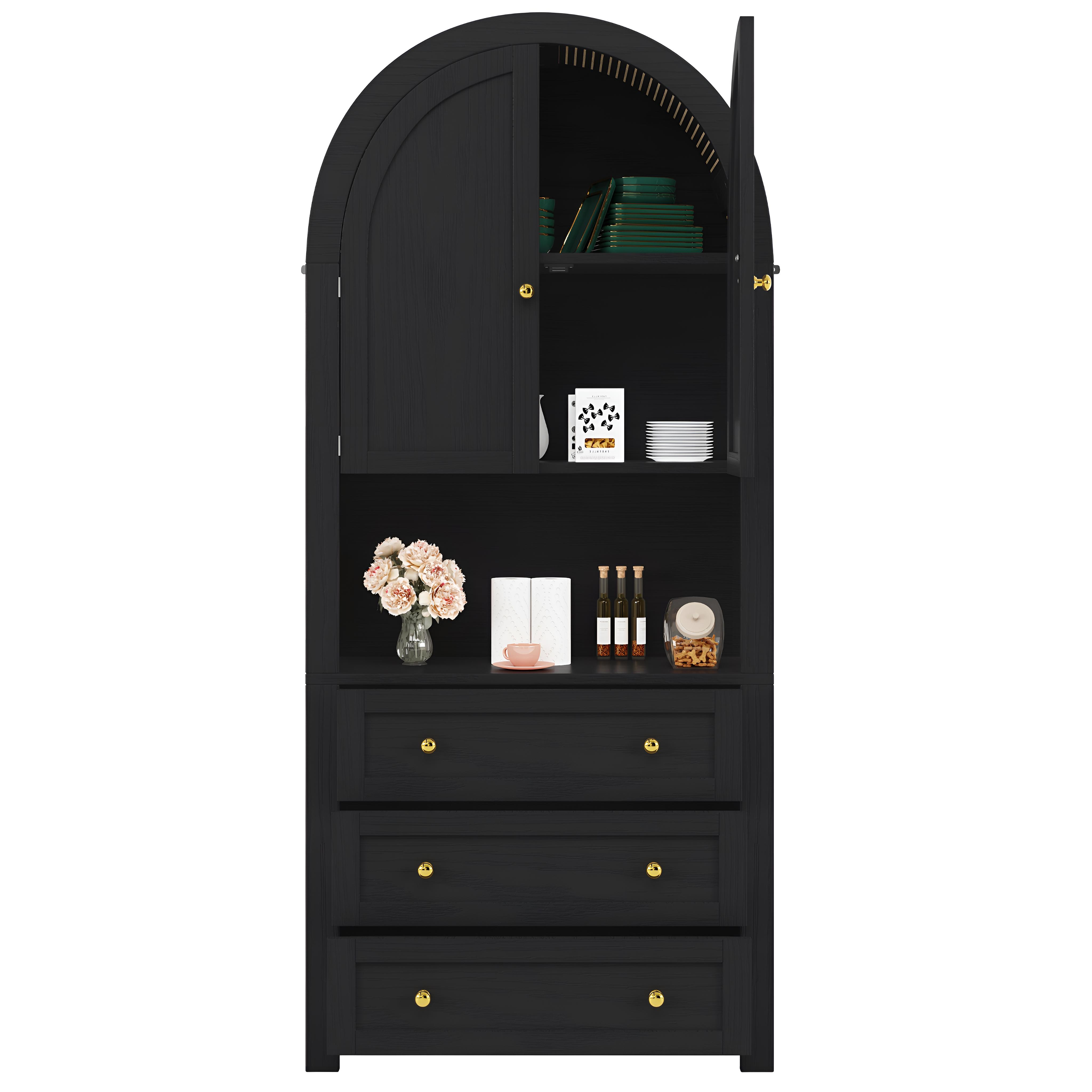 Schwarzer Schrank mit gewölbtem Dach, offen mit Regalen, Dekor und Schubladen mit goldenen Knöpfen.