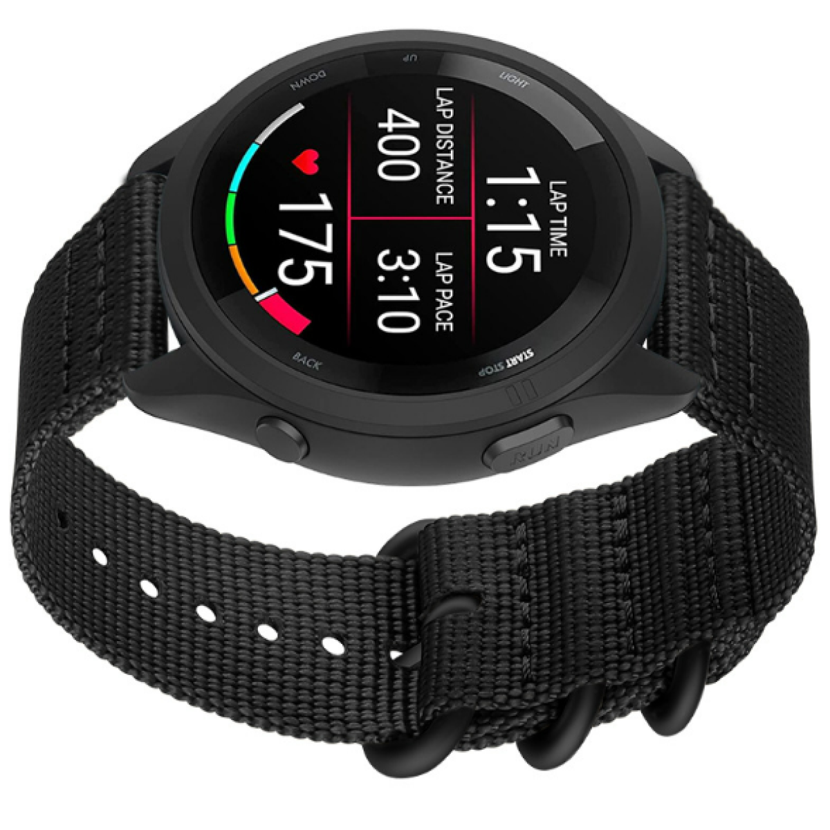 Eine schwarze Smartwatch mit schwarzem Armband, die Rundenzeit, Distanz, Tempo und Herzfrequenz anzeigt.
