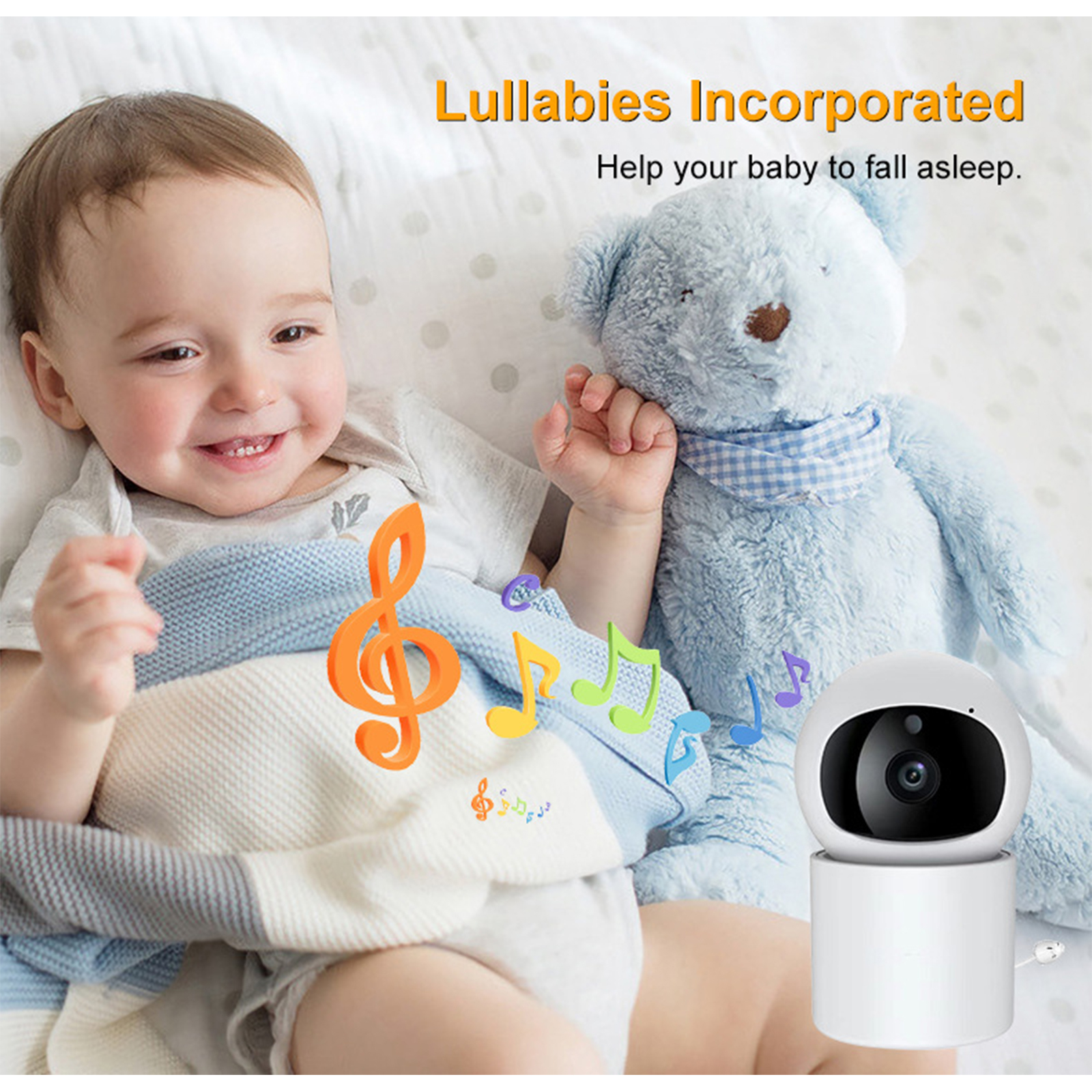 Ein Baby in einem Kinderbett mit einem Teddybär und einer Überwachungskamera. Noten schweben.