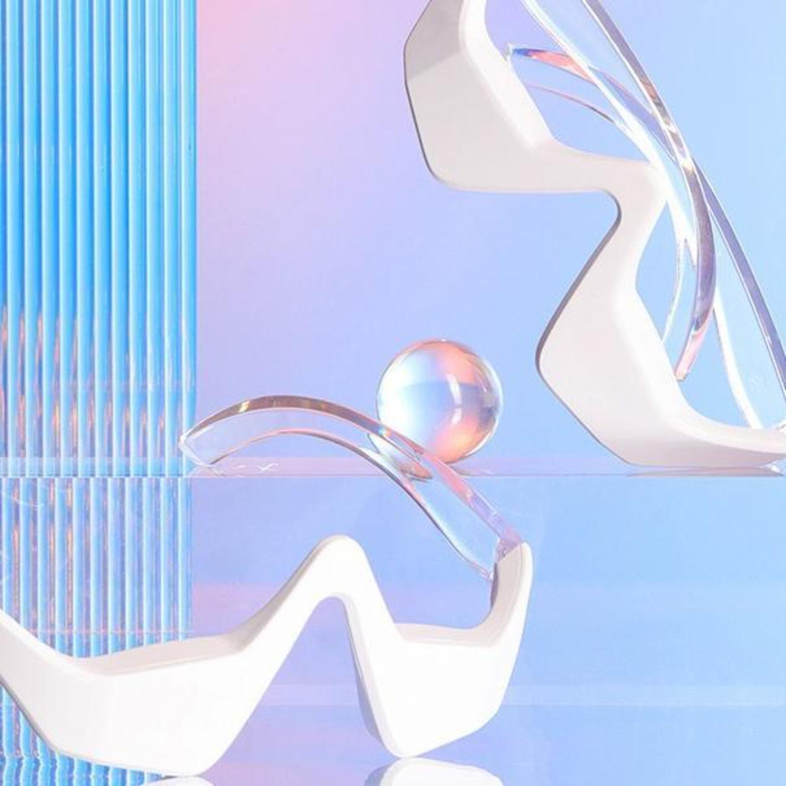 Stilvolle weiße Brille mit klarer Linse und reflektierendem Ball auf blau-violettem Hintergrund.