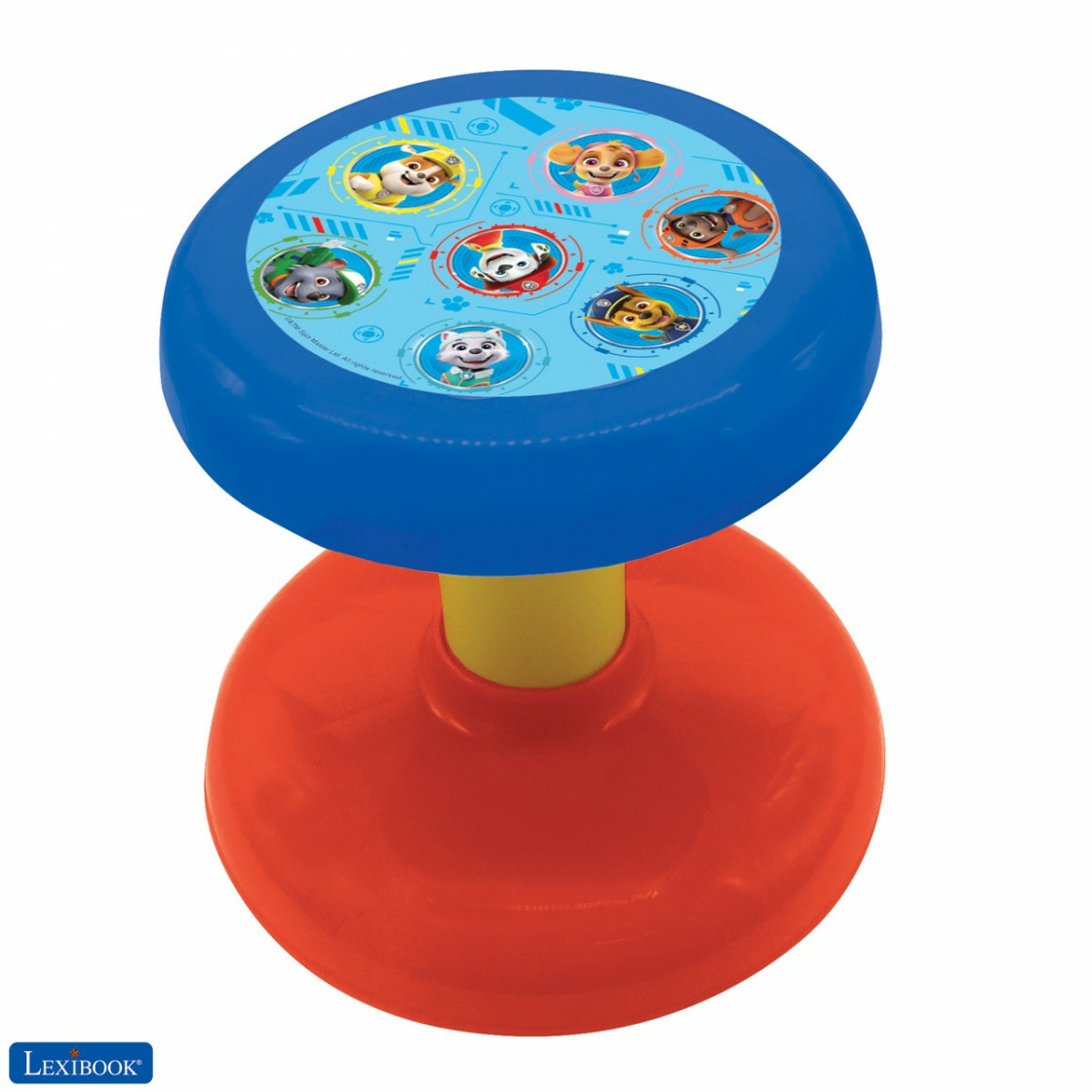 Niebieski i czerwony stojak na bębenki z zabawkami Paw Patrol z postaciami Paw Patrol na górze.