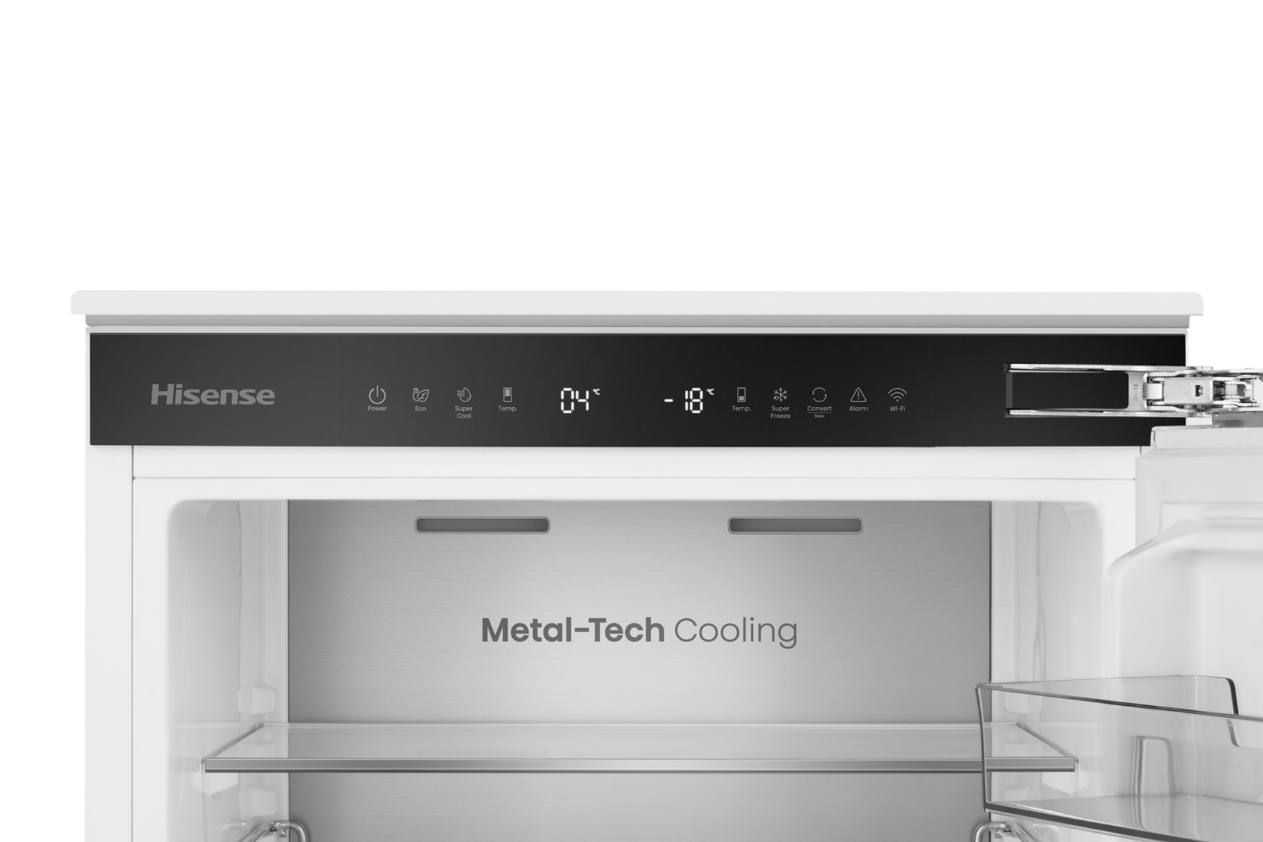 Refrigerador blanco con puerta abierta. Pantalla digital muestra la temperatura. Texto Metal-Tech Cooling visible.