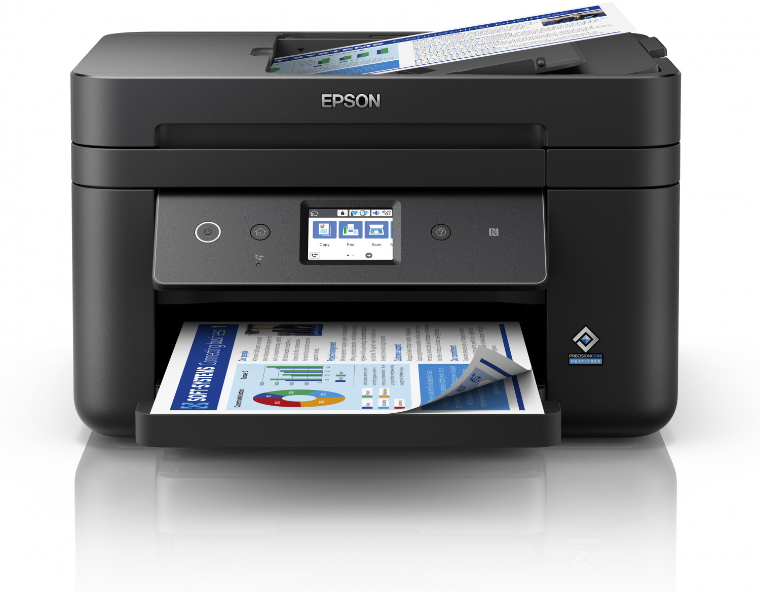Stampante Epson nera con un documento nel vassoio di uscita. Ha un piccolo display e un vassoio carta.