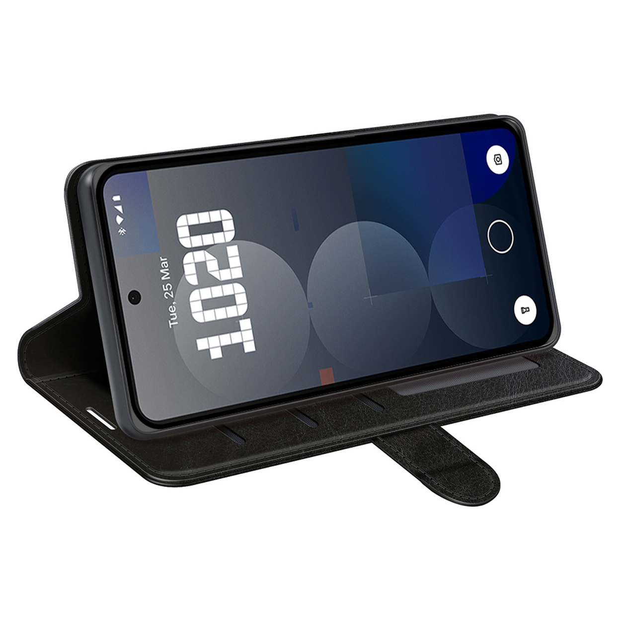 Zwarte telefoon in een zwarte leren hoes. Het scherm toont een datum, tijd en een camera-icoon.