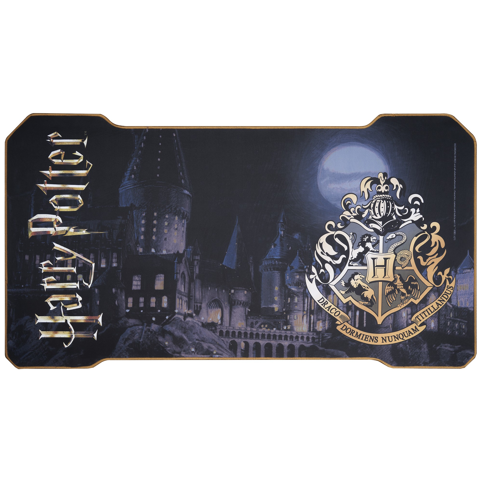 Tappetino per mouse di Harry Potter con stemma di Hogwarts. Sfondo del castello e cielo notturno.