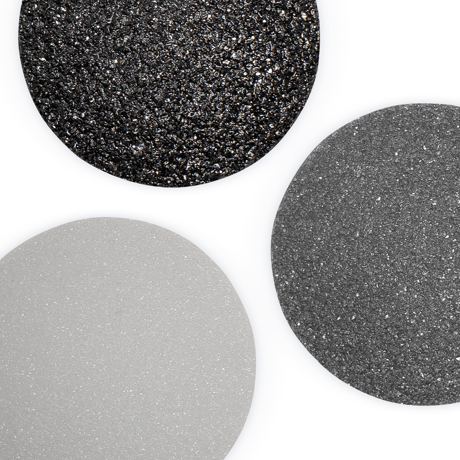 Trzy okrągłe próbki o różnych teksturach i kolorach: czarny, szary i jasnoszary, na białym tle.