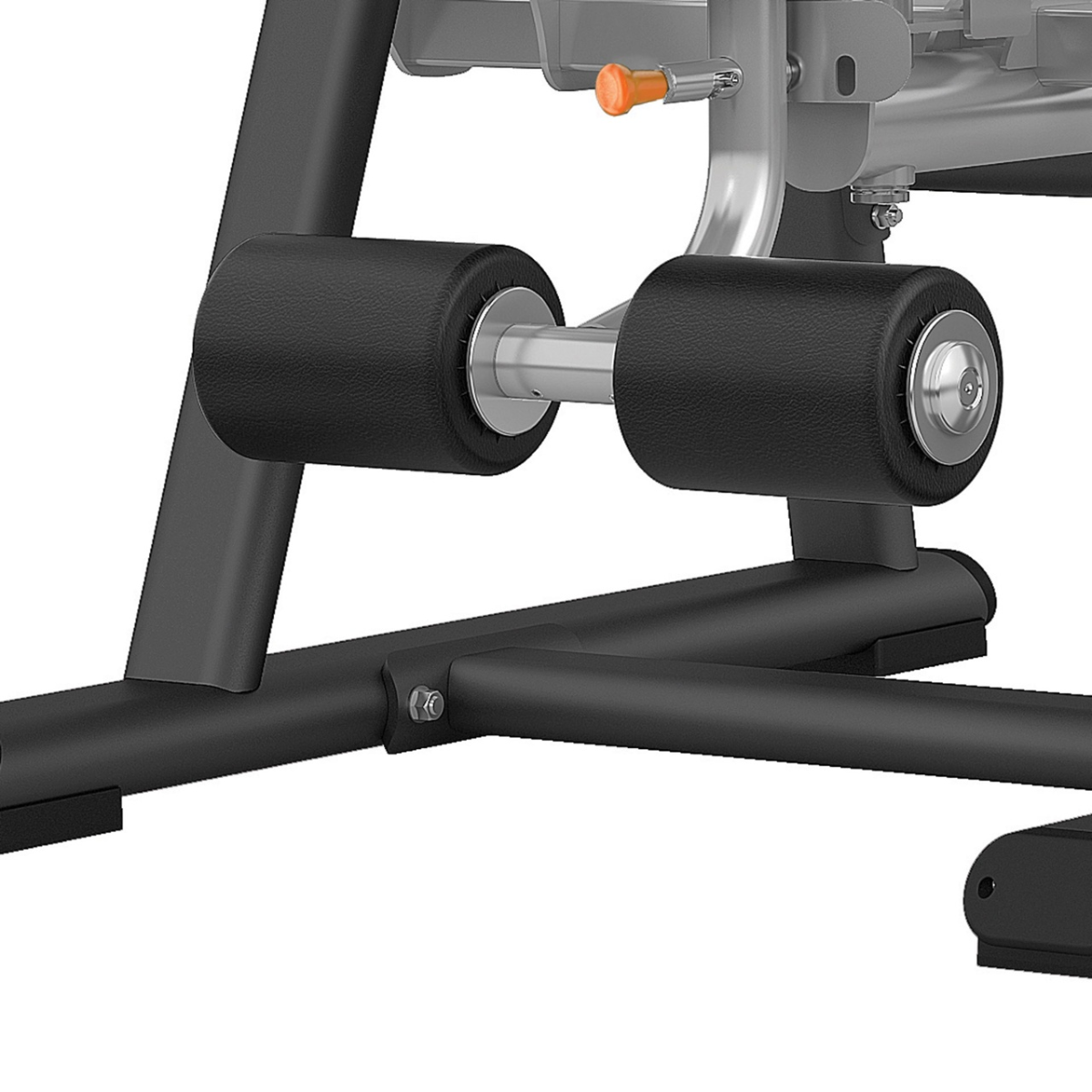 Close-up van een zwarte beensteun van een trainingsmachine met een metalen stang. Witte achtergrond.