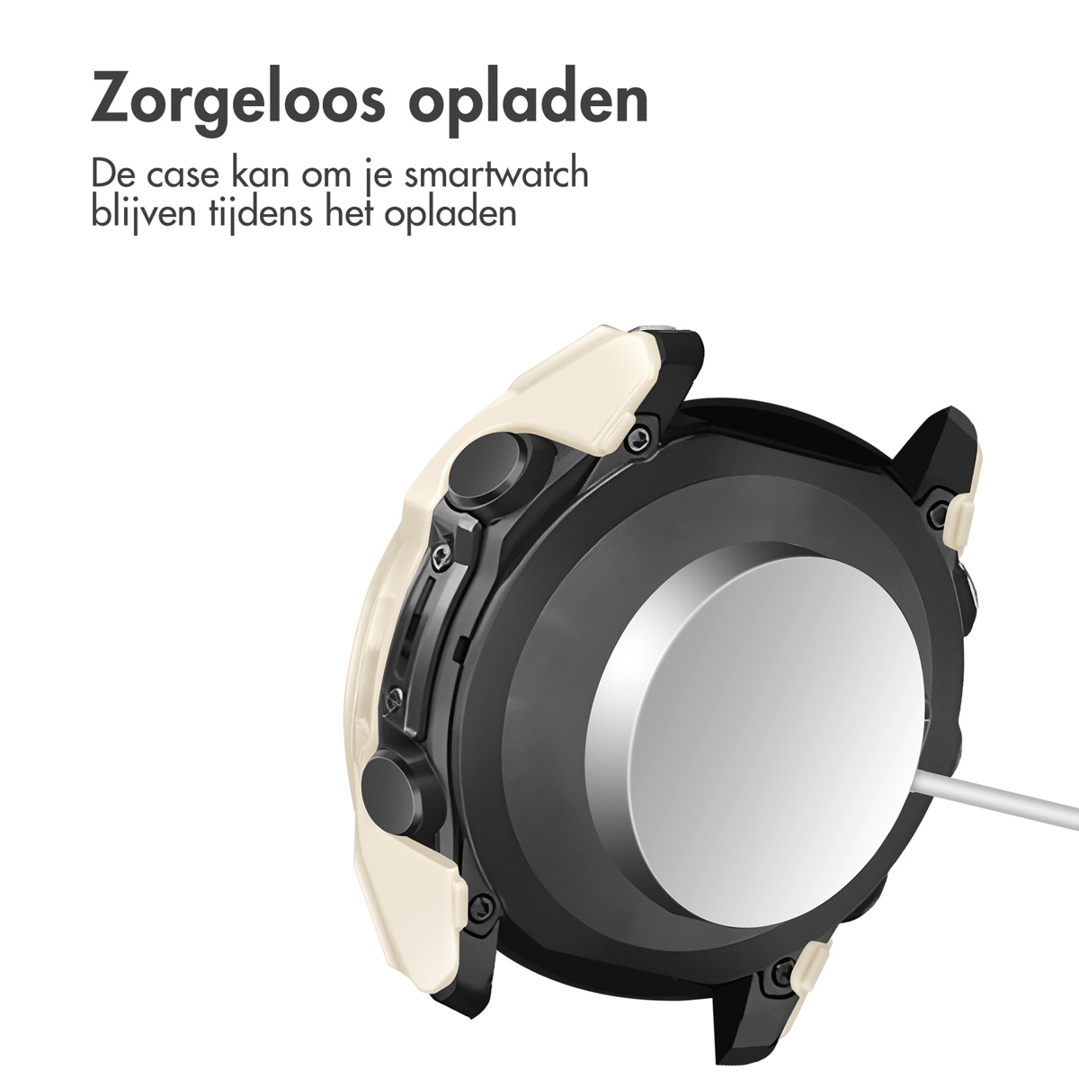 Zwarte smartwatch die oplaadt met een witte oplader. De case heeft een wit deel.