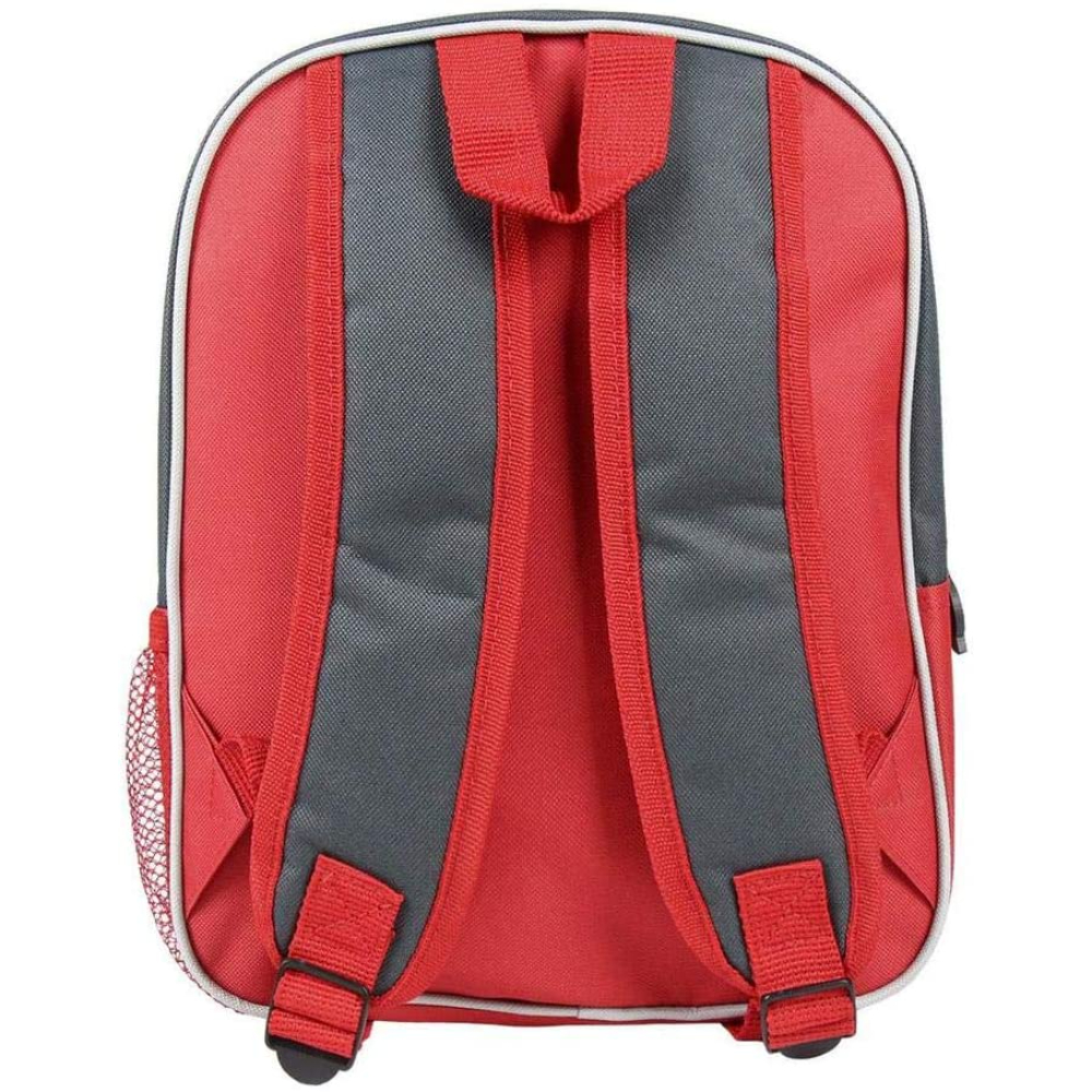Vista trasera de mochila roja y gris con correas rojas, paneles traseros grises y ribete blanco.