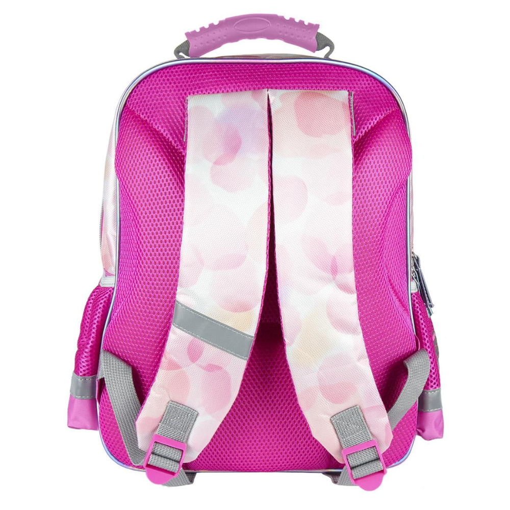 Parte trasera de una mochila rosa con correas rosas y blancas, y una franja reflectante.