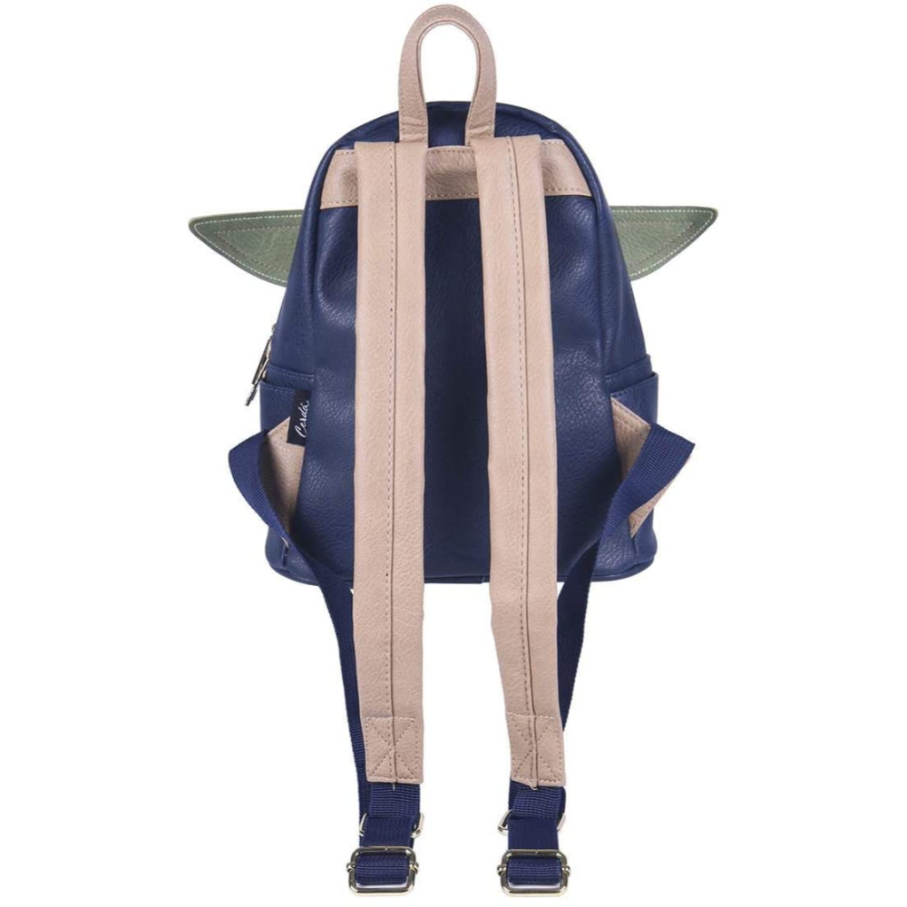 Blauer Rucksack, Rückansicht. Mit Yoda-Ohren und Trägern. Beige Träger und grüne Details.