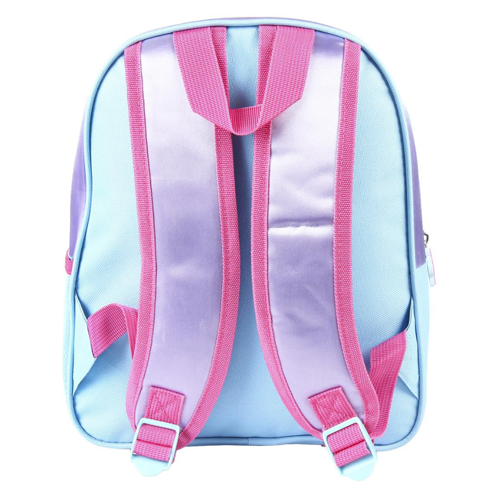 Parte trasera de una mochila azul claro con correas rosas y detalles morados.