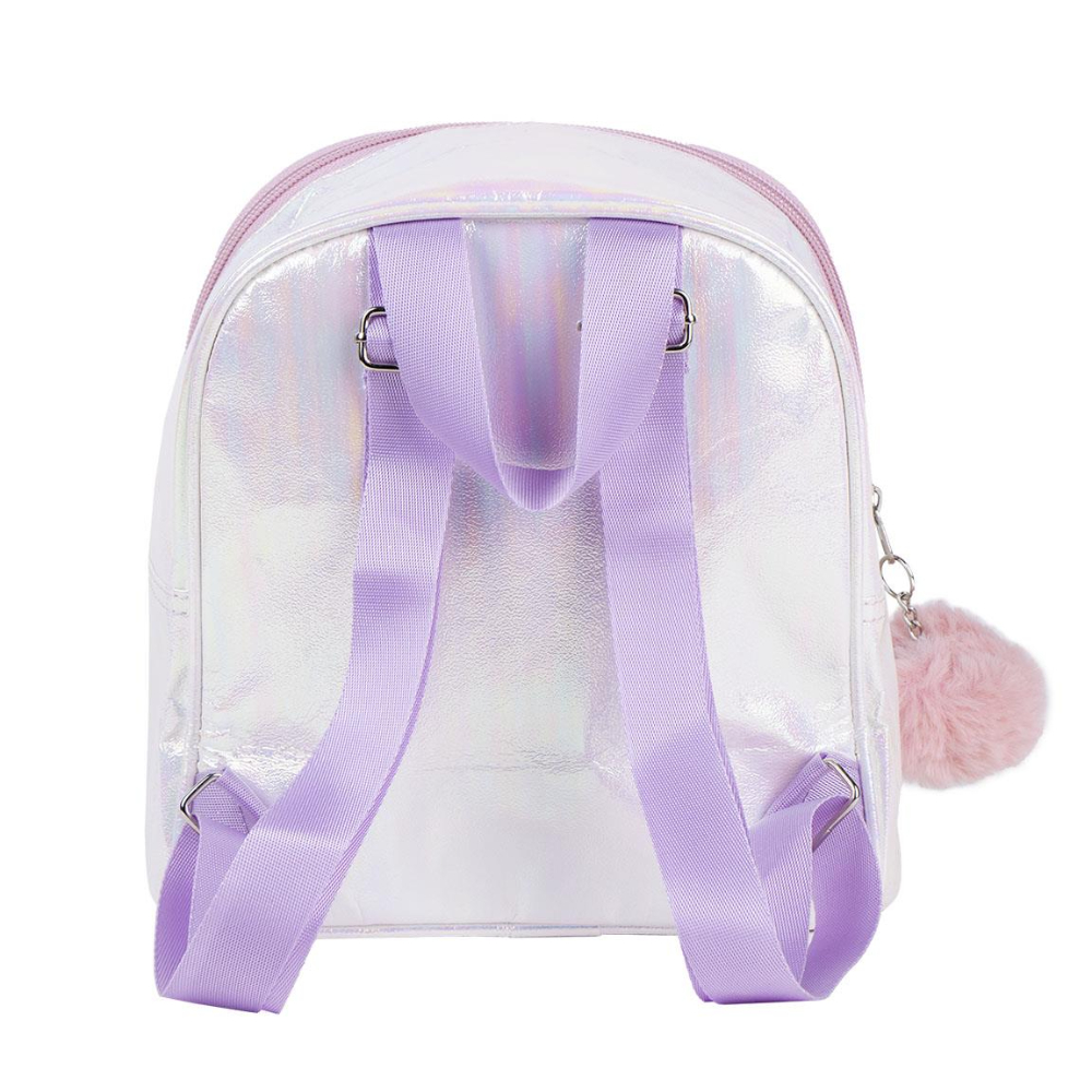 Schillernder Rucksack mit Lavendelriemen und einem rosa Pompon.