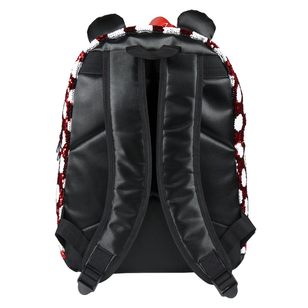 Parte trasera de una mochila de Minnie Mouse con lentejuelas rojas y blancas y correas negras.