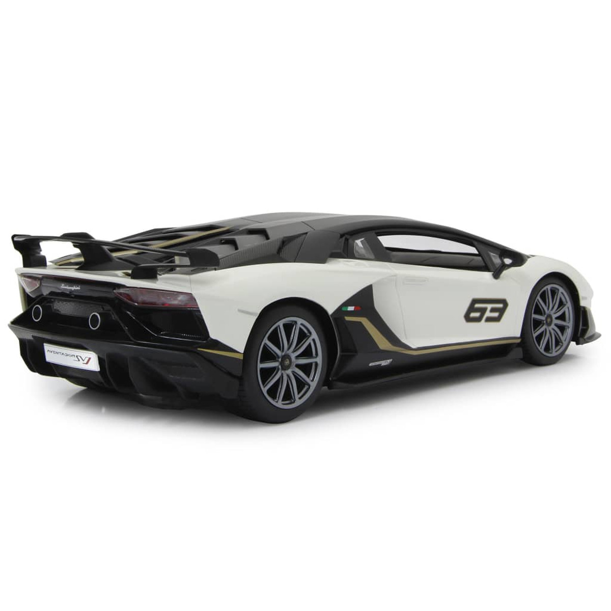 Lamborghini blanco con techo negro, detalles dorados y el número 63 en el lateral. Vista trasera.