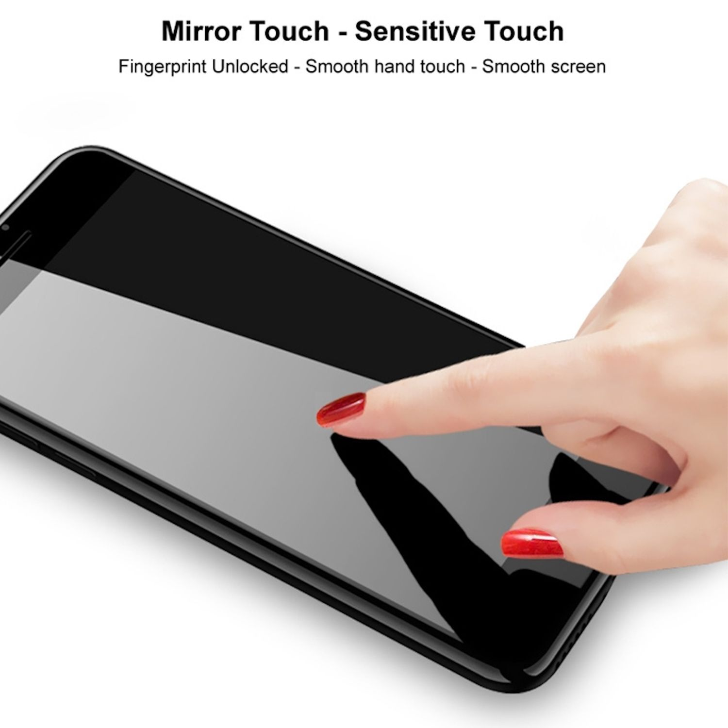 Hand einer Frau berührt Smartphone-Bildschirm. Roter Nagellack. Schwarzes Telefon, weißer Hintergrund.