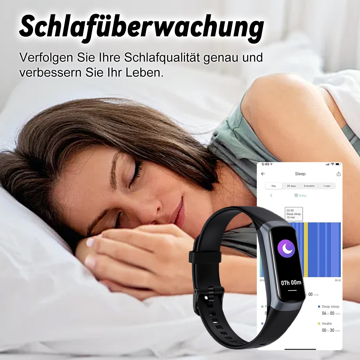 Frau schläft im Bett, Smartwatch zeigt Schlaftracking-Daten.