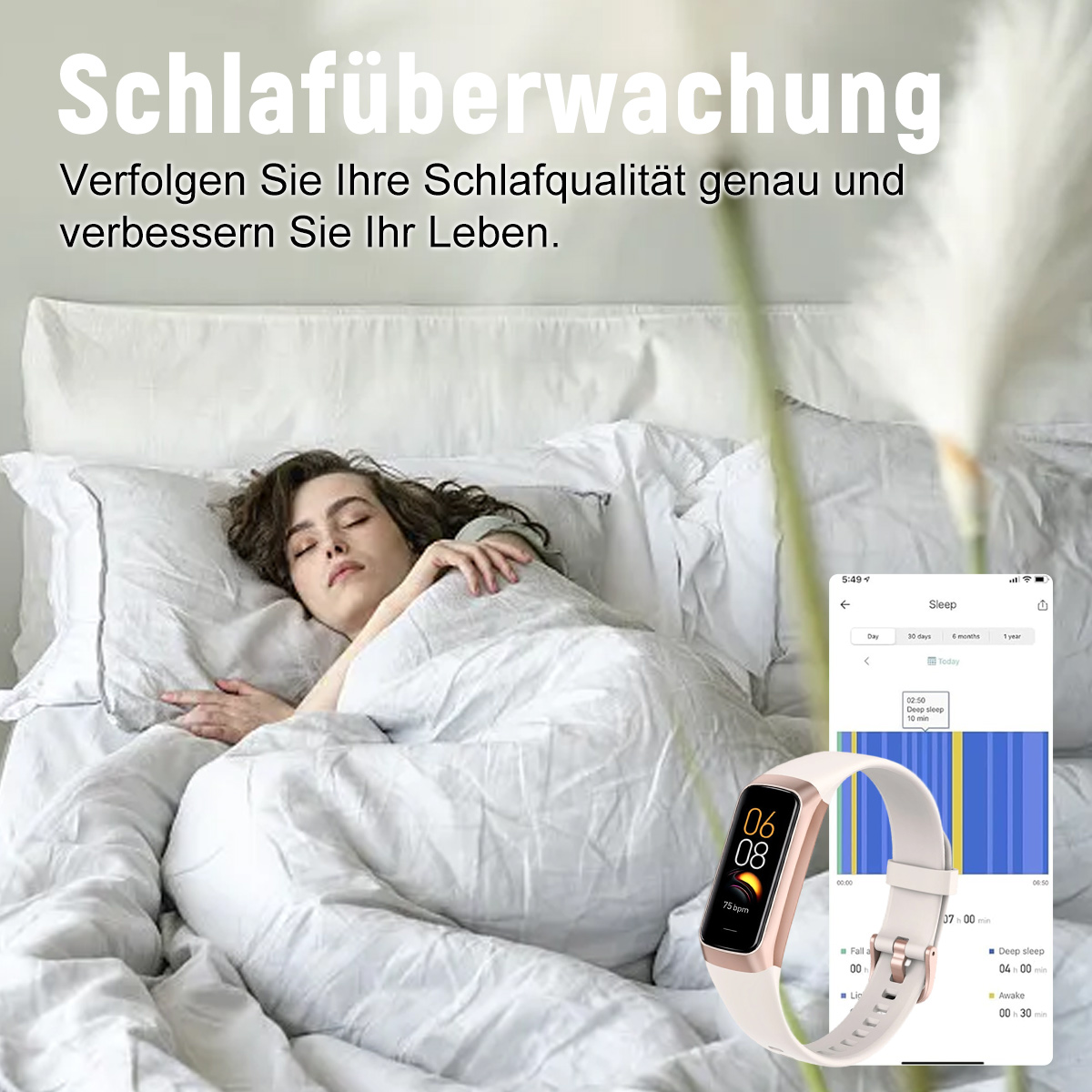 Frau schläft im Bett mit einem Fitness-Tracker, der Schlafdaten anzeigt.