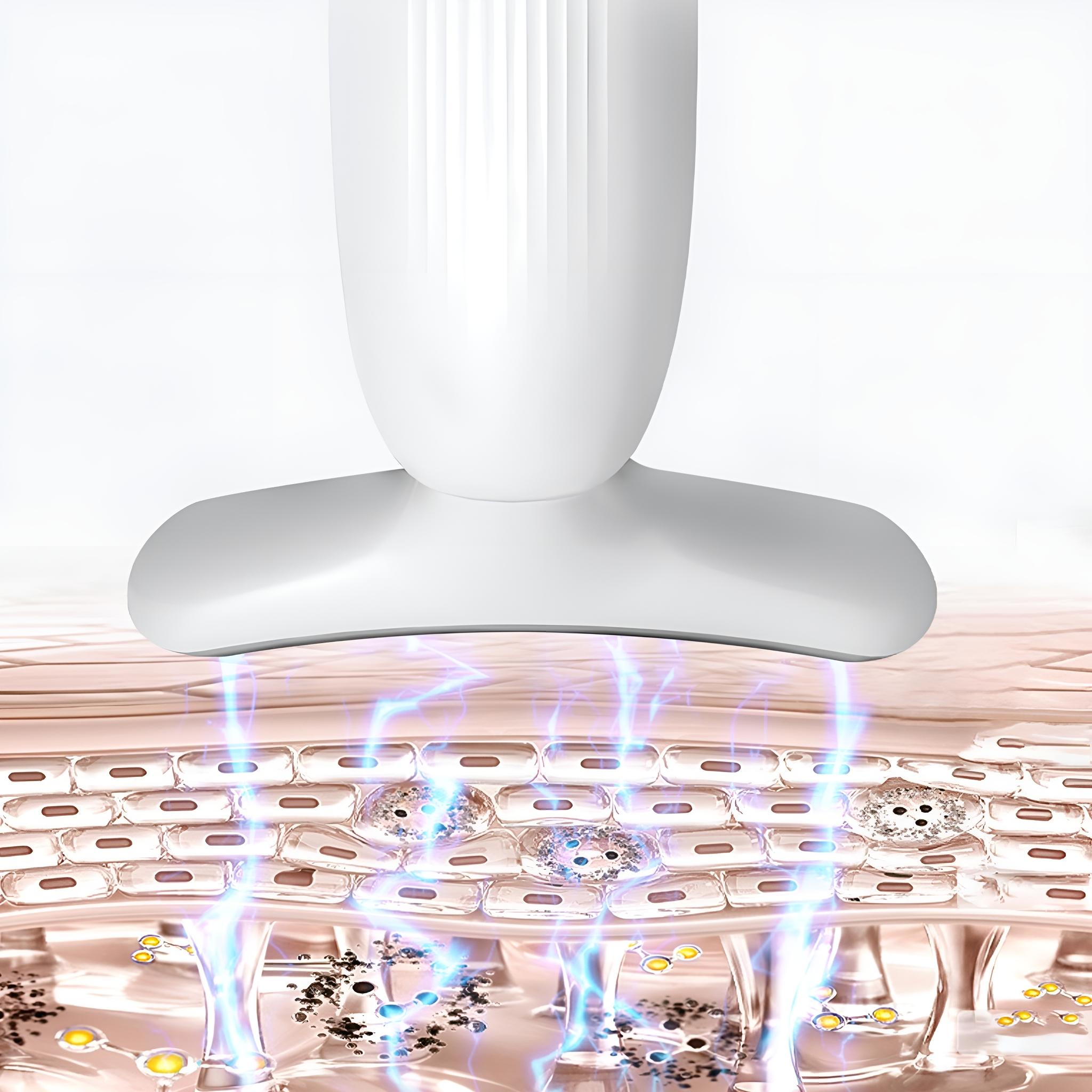 Weißes Gerät, das blaue elektrische Ströme auf die Haut abgibt. Die Haut hat Schichten und Zellen.