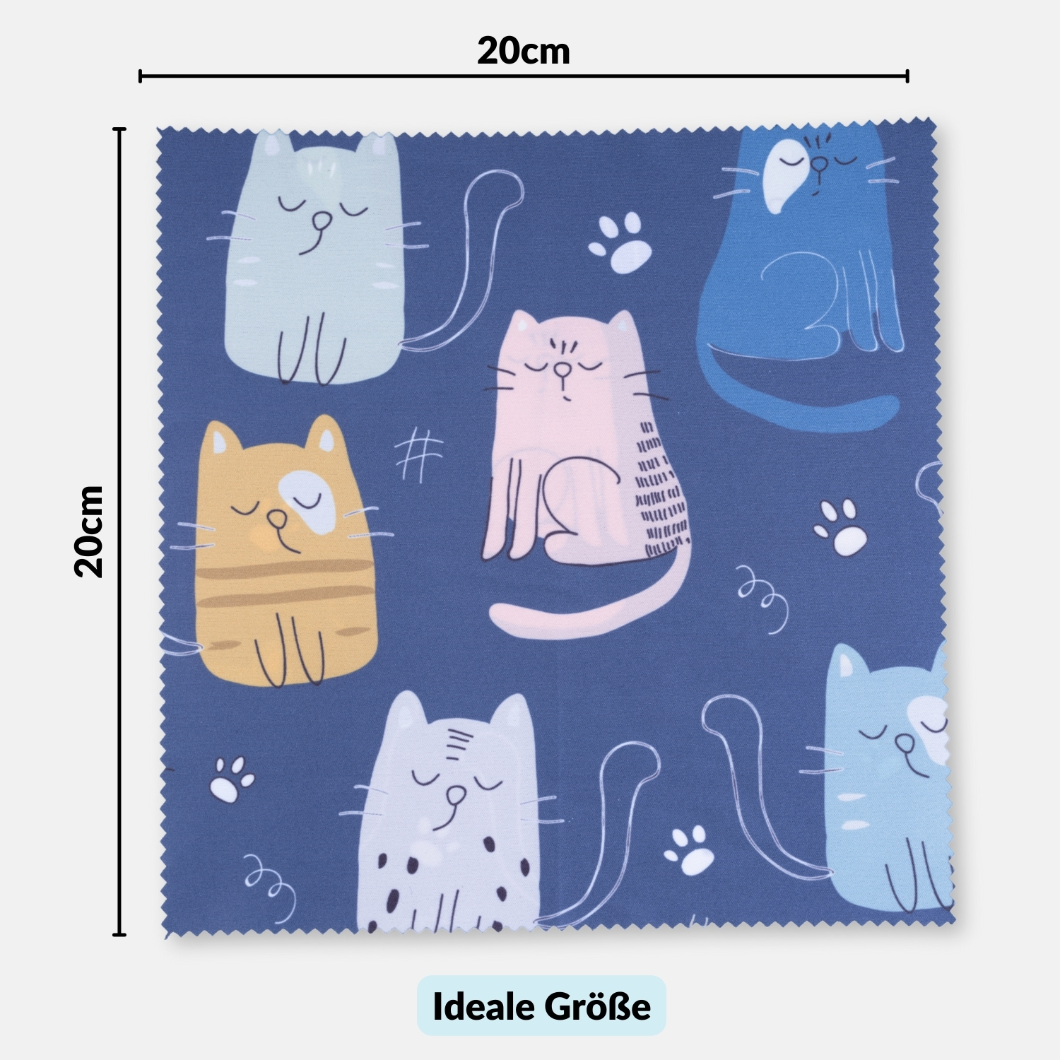 Ein quadratisches Reinigungstuch mit Katzenmuster, das verschiedene Katzenillustrationen und Pfotenabdrücke aufweist, mit Abmessungen von 20 x 20 cm.