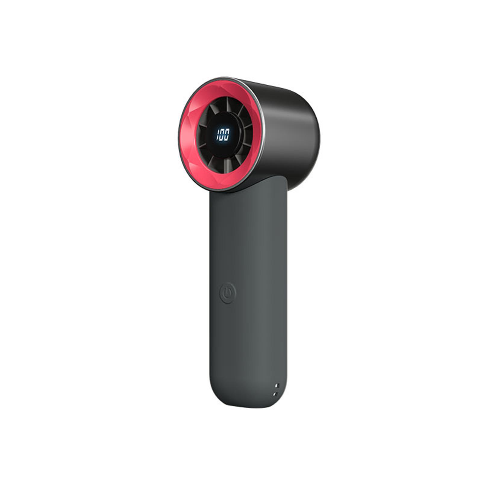 Schwarz-roter Handventilator mit Digitalanzeige 100, vor weißem Hintergrund.