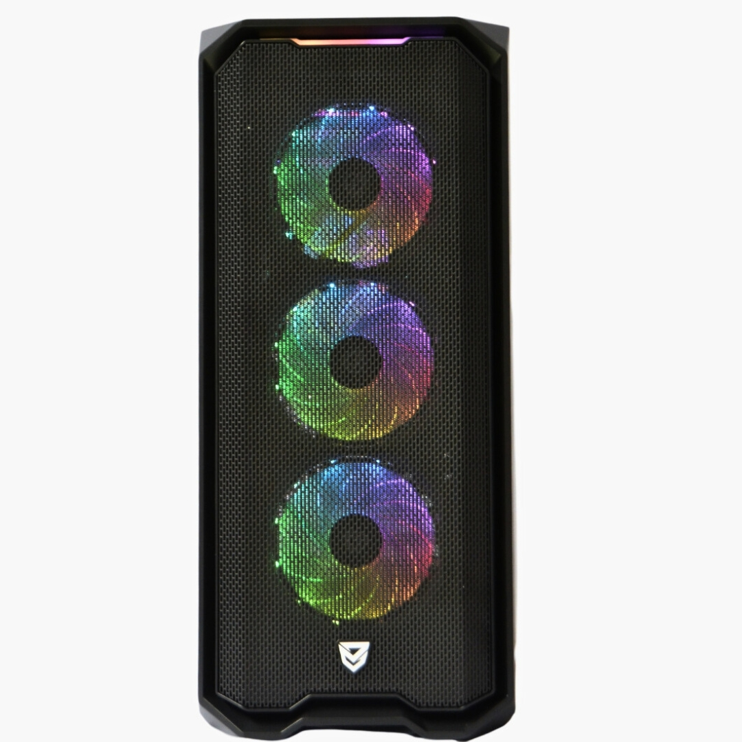 Caja de ordenador negra con tres ventiladores iluminados con arcoíris. Fondo blanco.