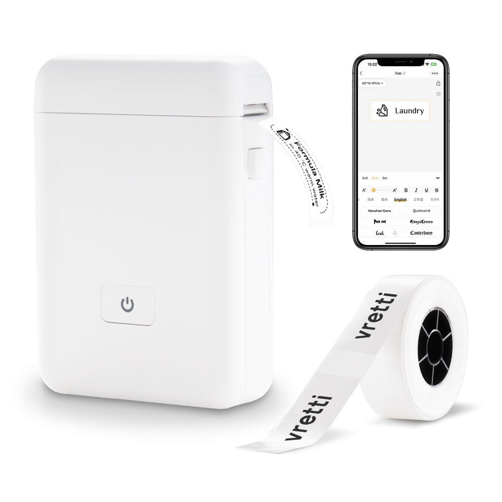 Weißer Etikettendrucker mit einer Rolle Etiketten und einem Smartphone, das ein Etikettendesign anzeigt.