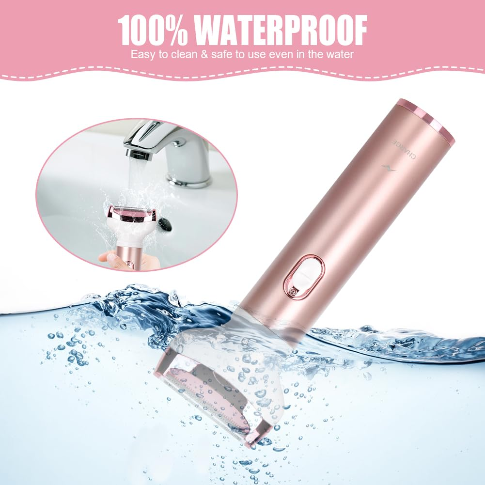 Elektrischer Rasierer im Wasser, zeigt Wasserdichtigkeit. Rosa und weißer Rasierer.