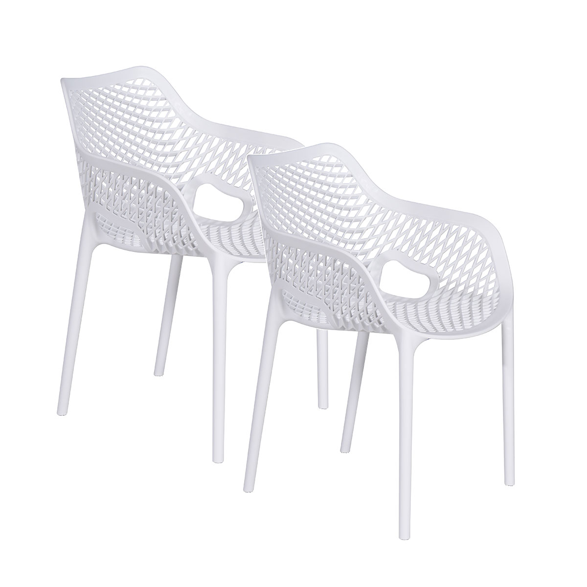Deux chaises en plastique blanc. Elles ont un design géométrique ouvert.