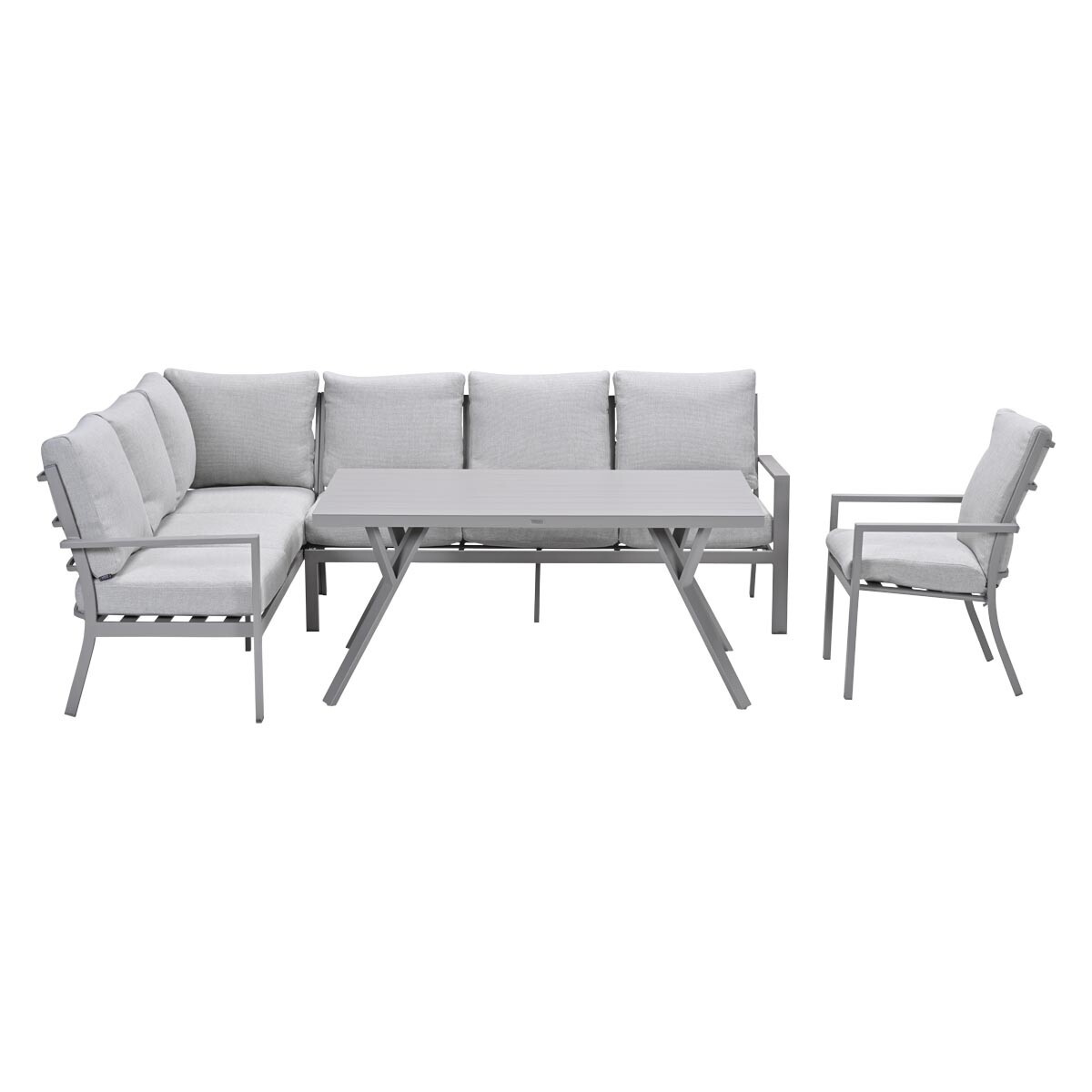 Ensemble de meubles d'extérieur gris : canapé en L, table et chaise sur fond blanc. Cadres métalliques, coussins gris.