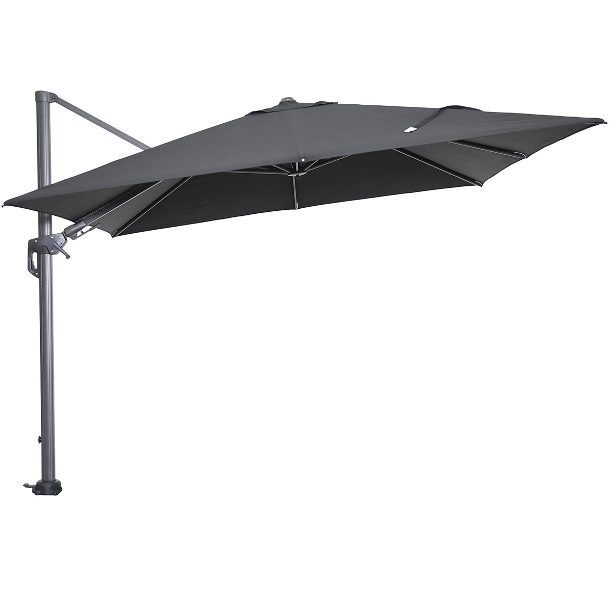 Een donkergrijze zweefparasol op een heldere witte achtergrond.
