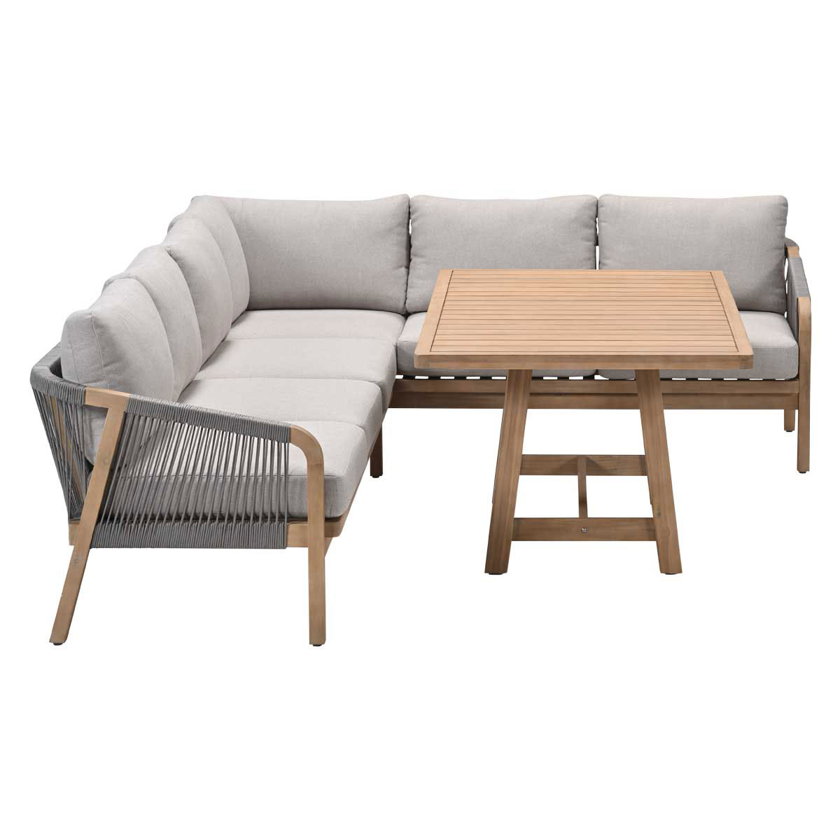 L-vormige buitenzithoek met een houten tafel. Geïsoleerd op een witte achtergrond.