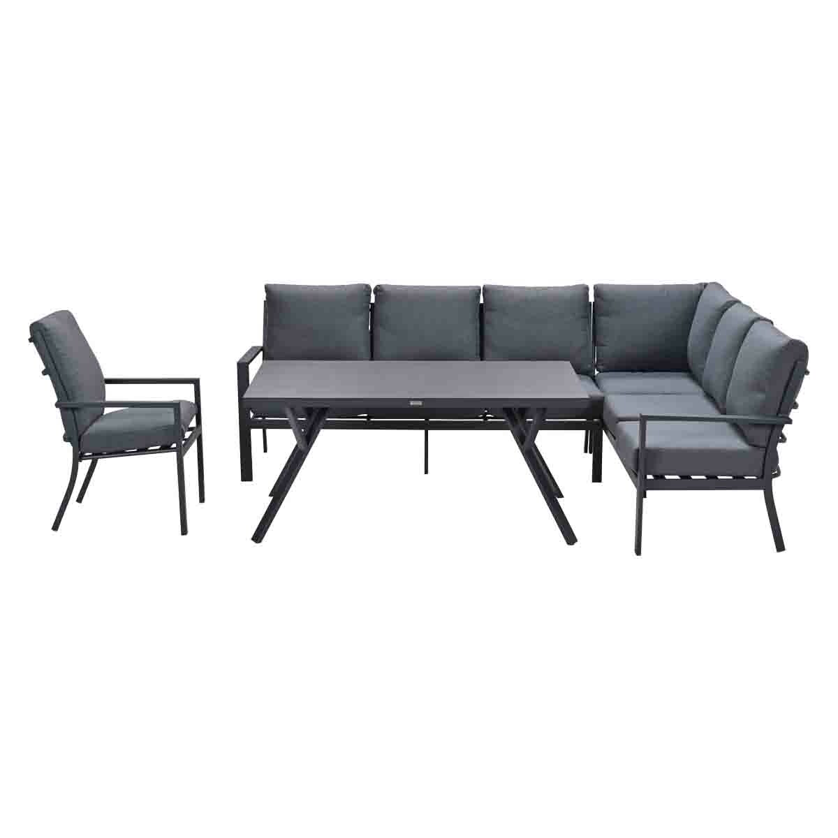 Een tuinmeubelset. Het heeft een hoekbank, een tafel en een stoel, allemaal in grijs en zwart.