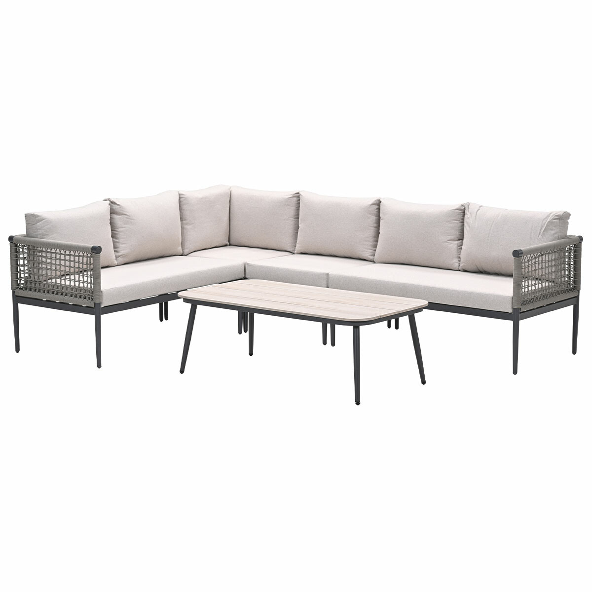 Canapé d'extérieur en forme de L avec table basse. Coussins gris, accoudoirs tissés.