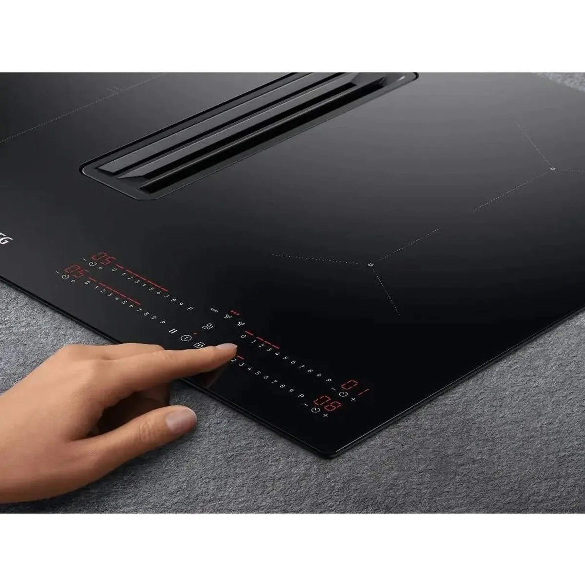 Karta produktu ze szczegółami dotyczącymi okapu, w tym efektywności energetycznej, przepływu powietrza i poziomów hałasu.